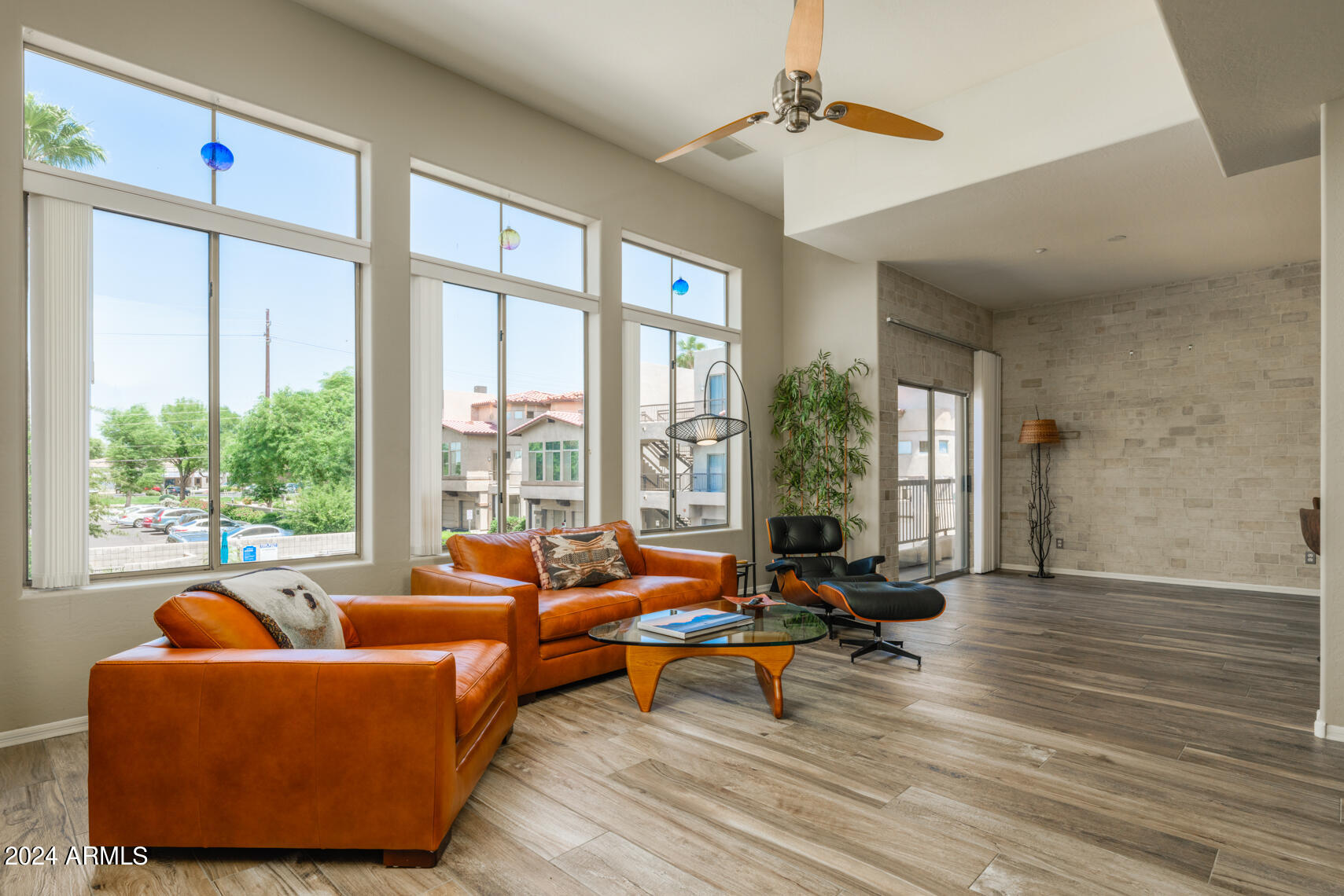 2019 E CAMPBELL Avenue, 108