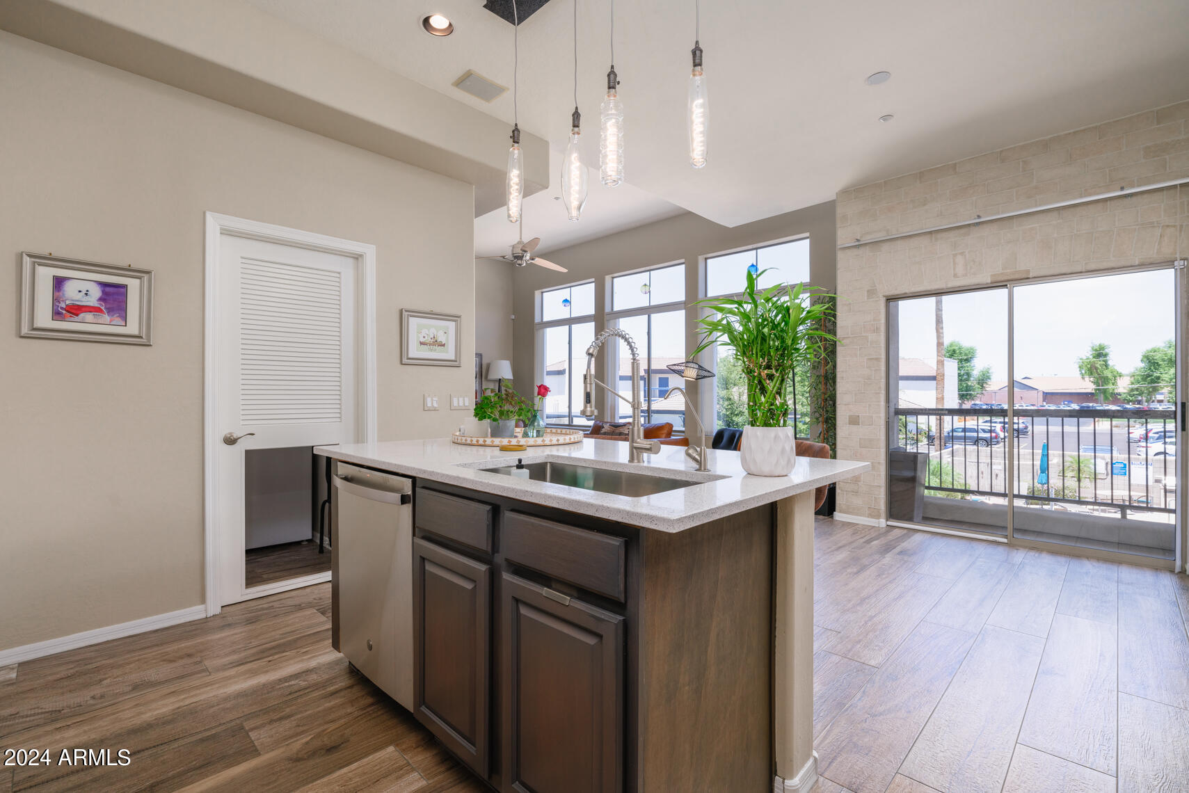 2019 E CAMPBELL Avenue, 108