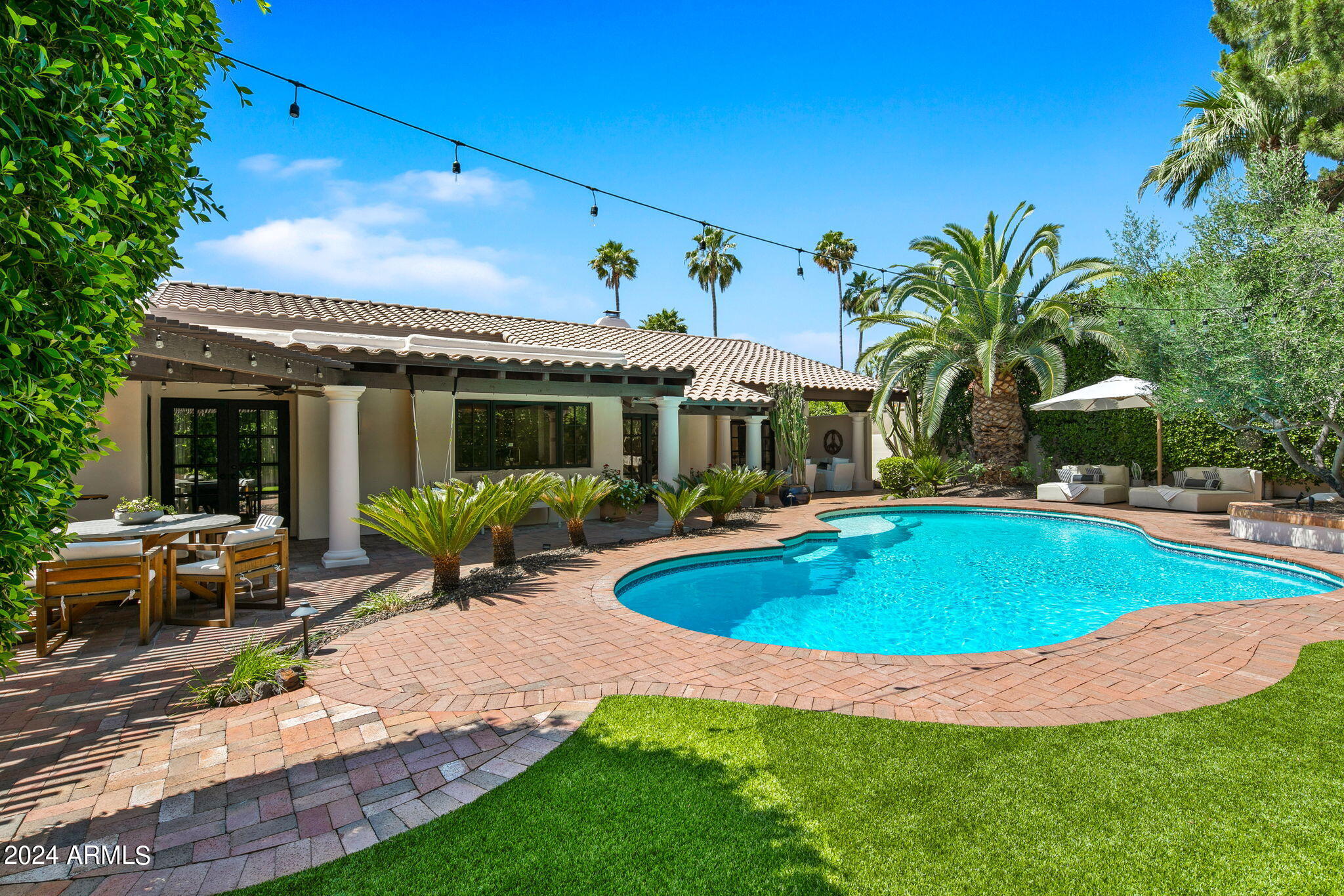 9836 E Topaz Drive