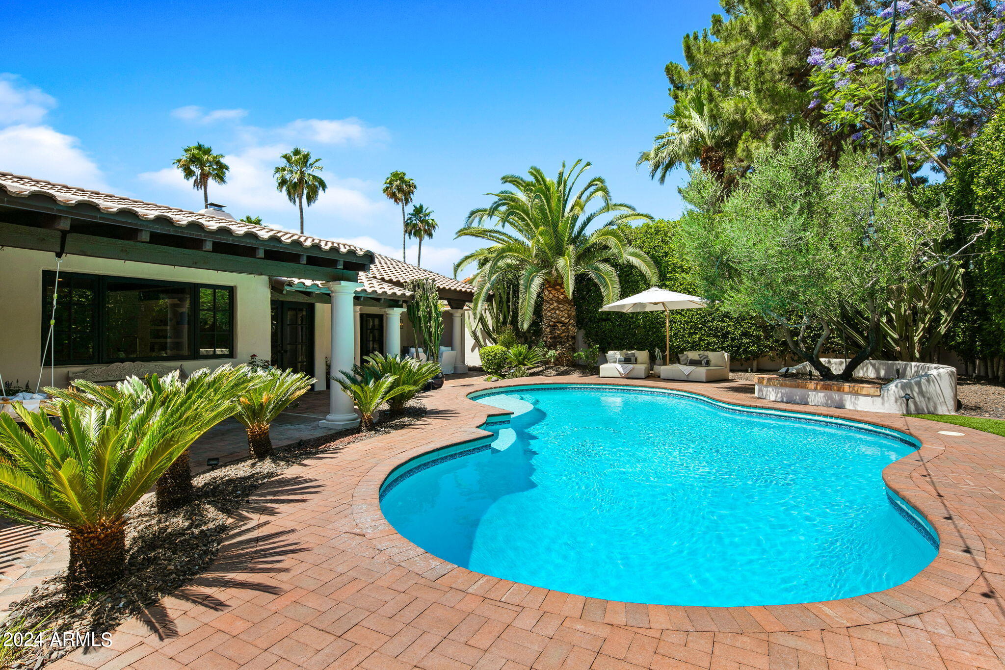 9836 E Topaz Drive