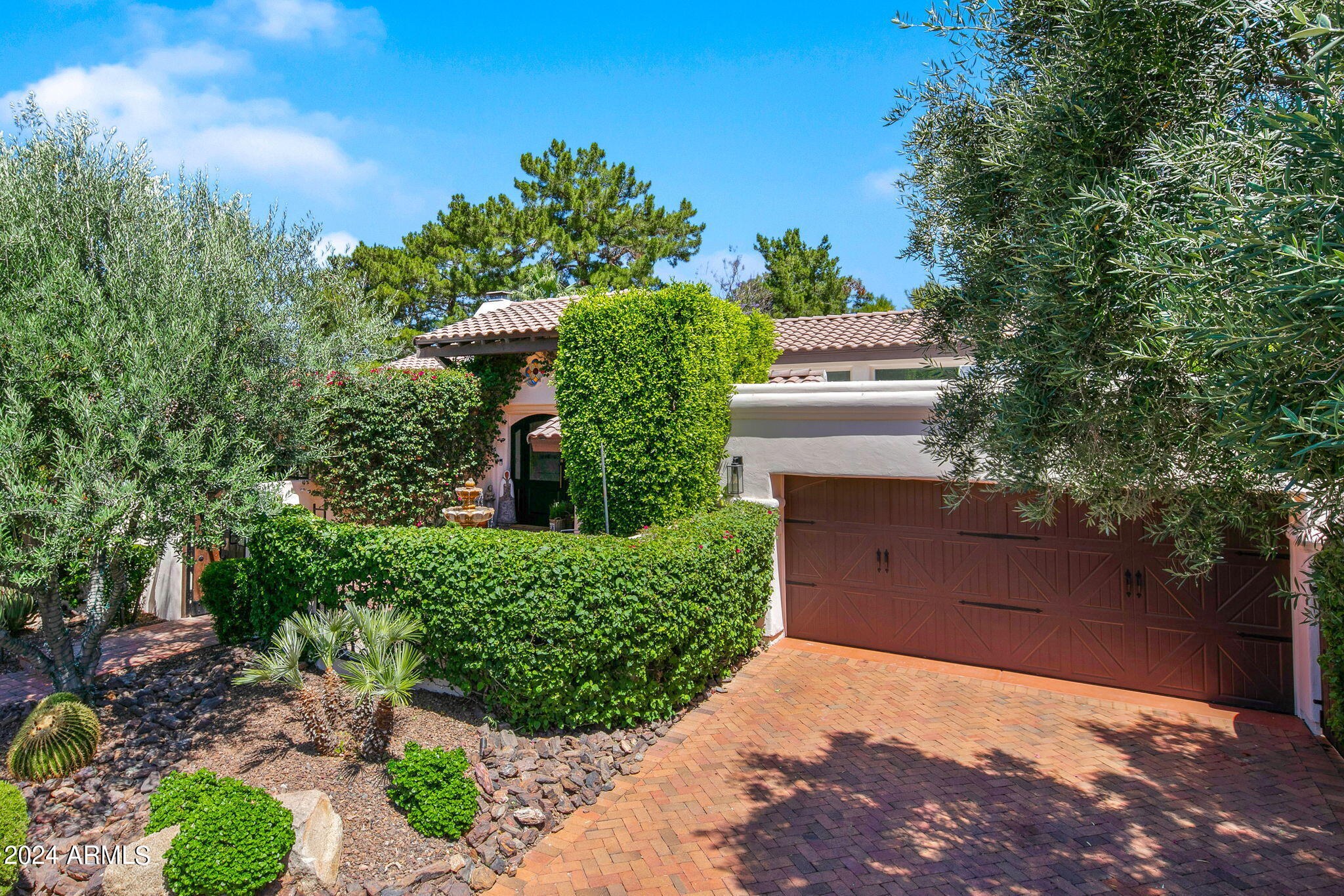 9836 E Topaz Drive