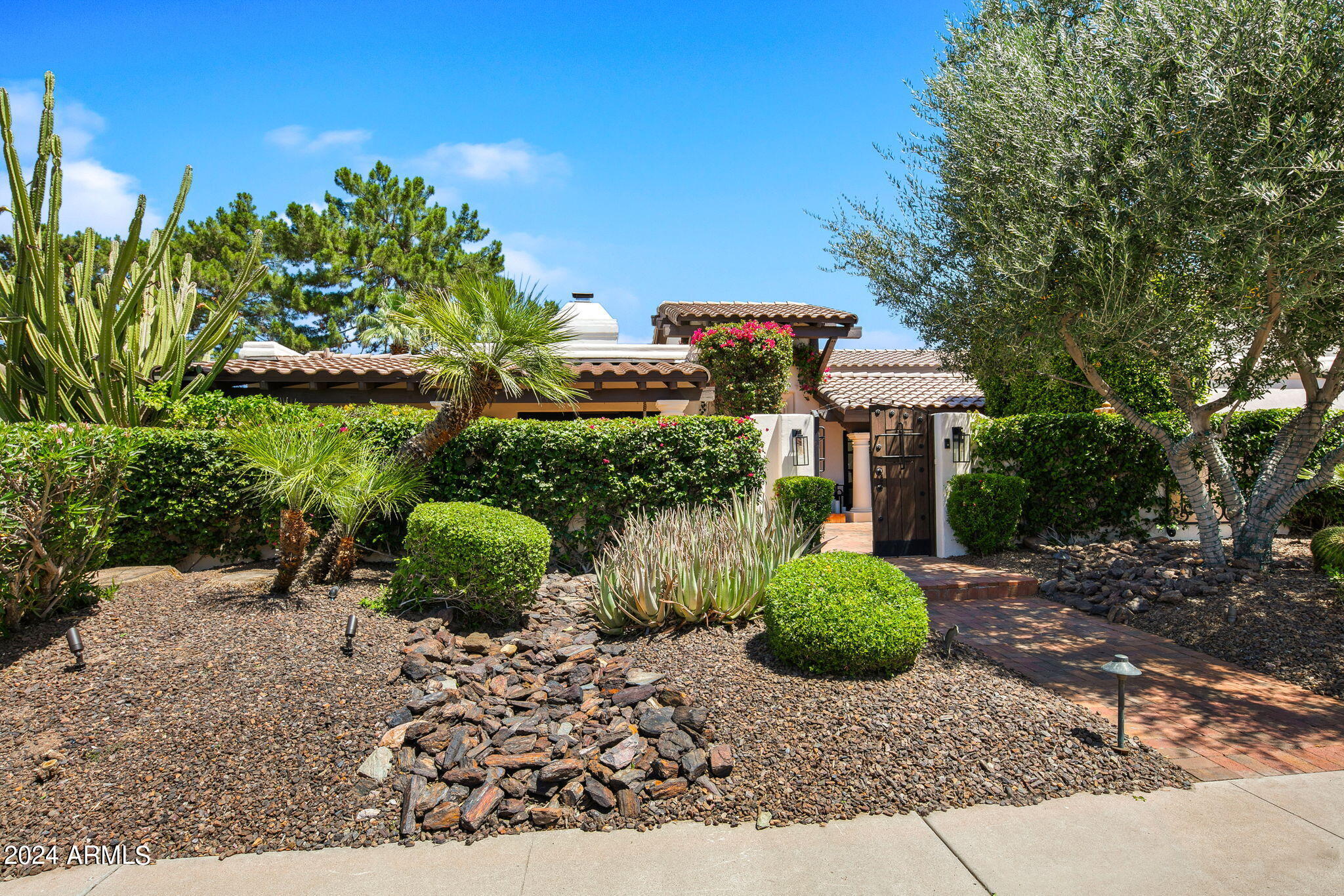 9836 E Topaz Drive