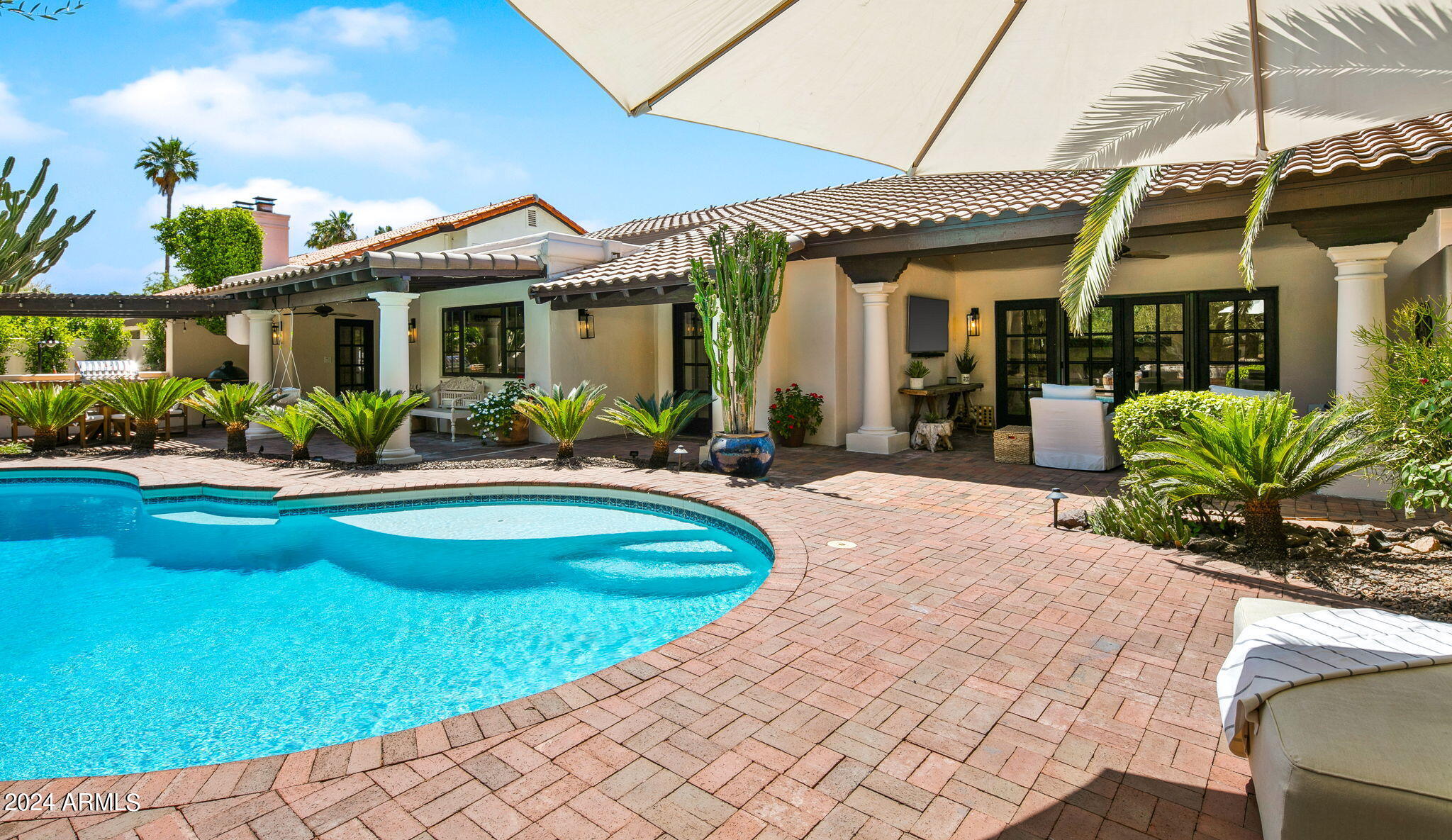 9836 E Topaz Drive