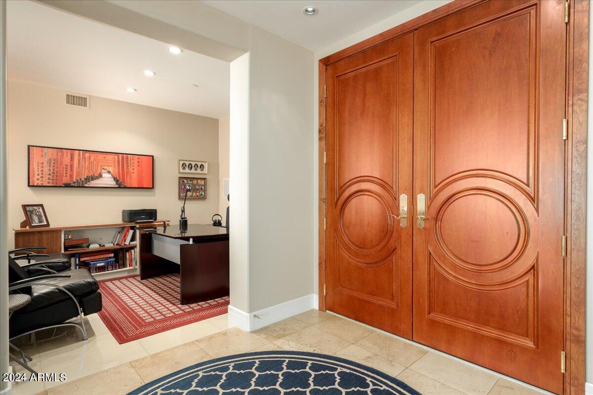 2402 E ESPLANADE Lane # 201