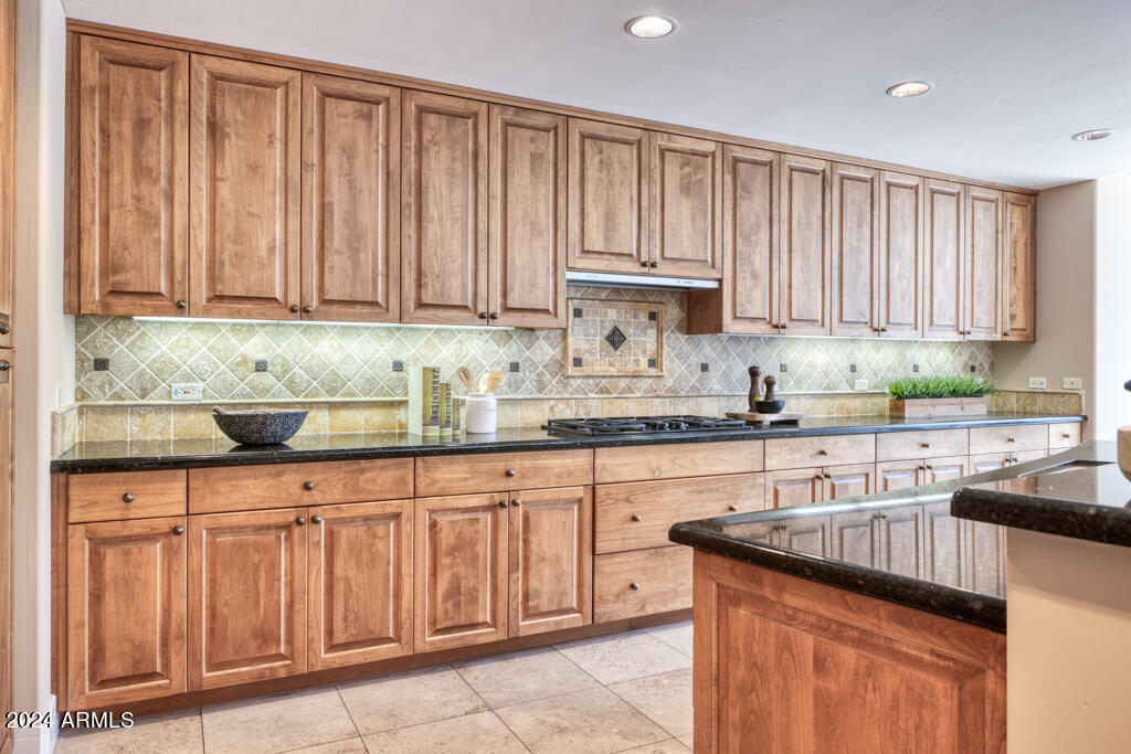 2402 E ESPLANADE Lane # 201