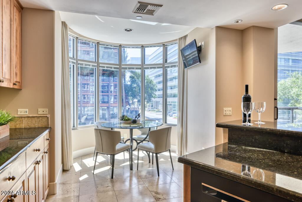 2402 E ESPLANADE Lane # 201