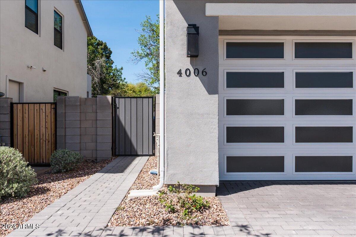 4006 E Campus Drive