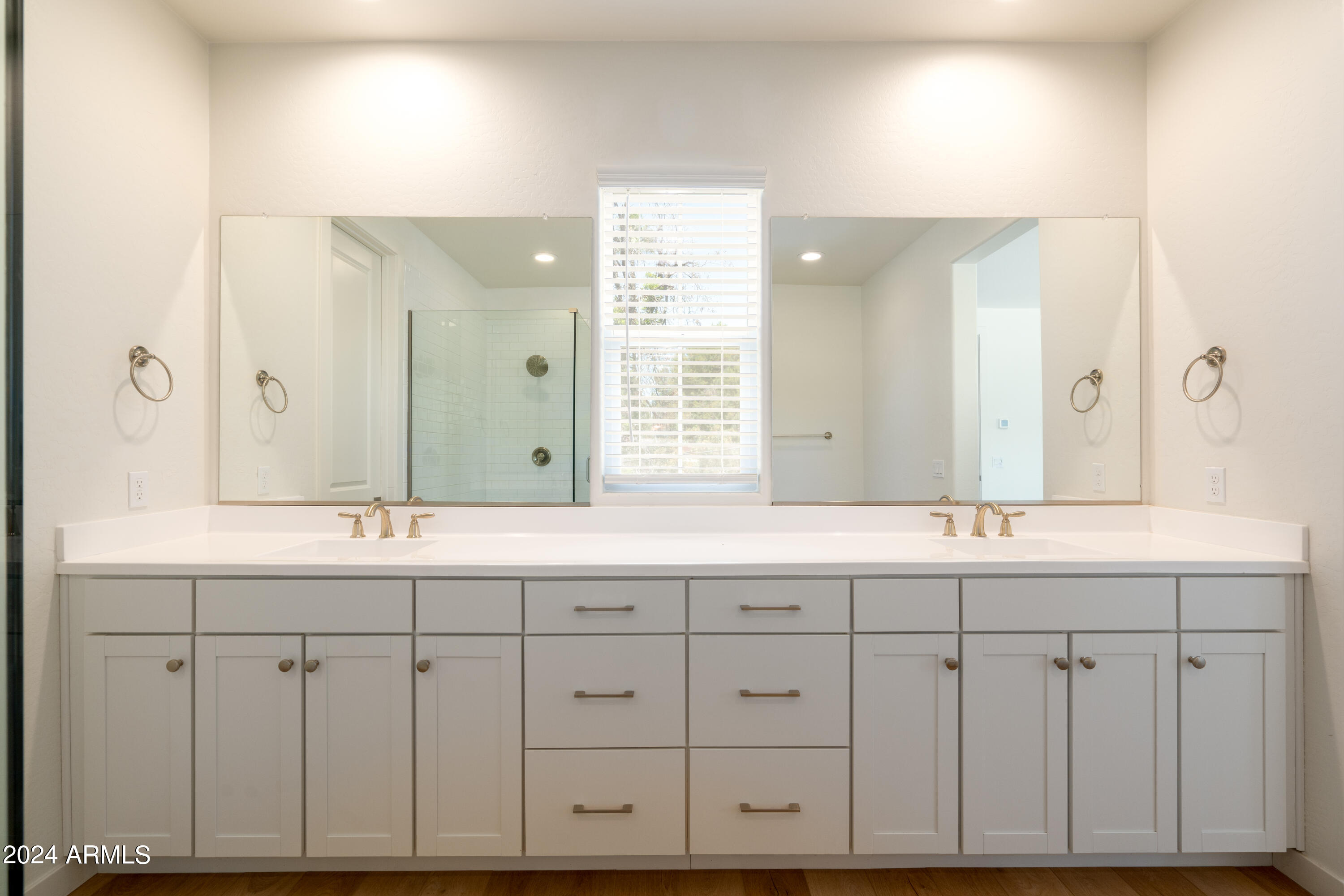 4006 E Campus Drive