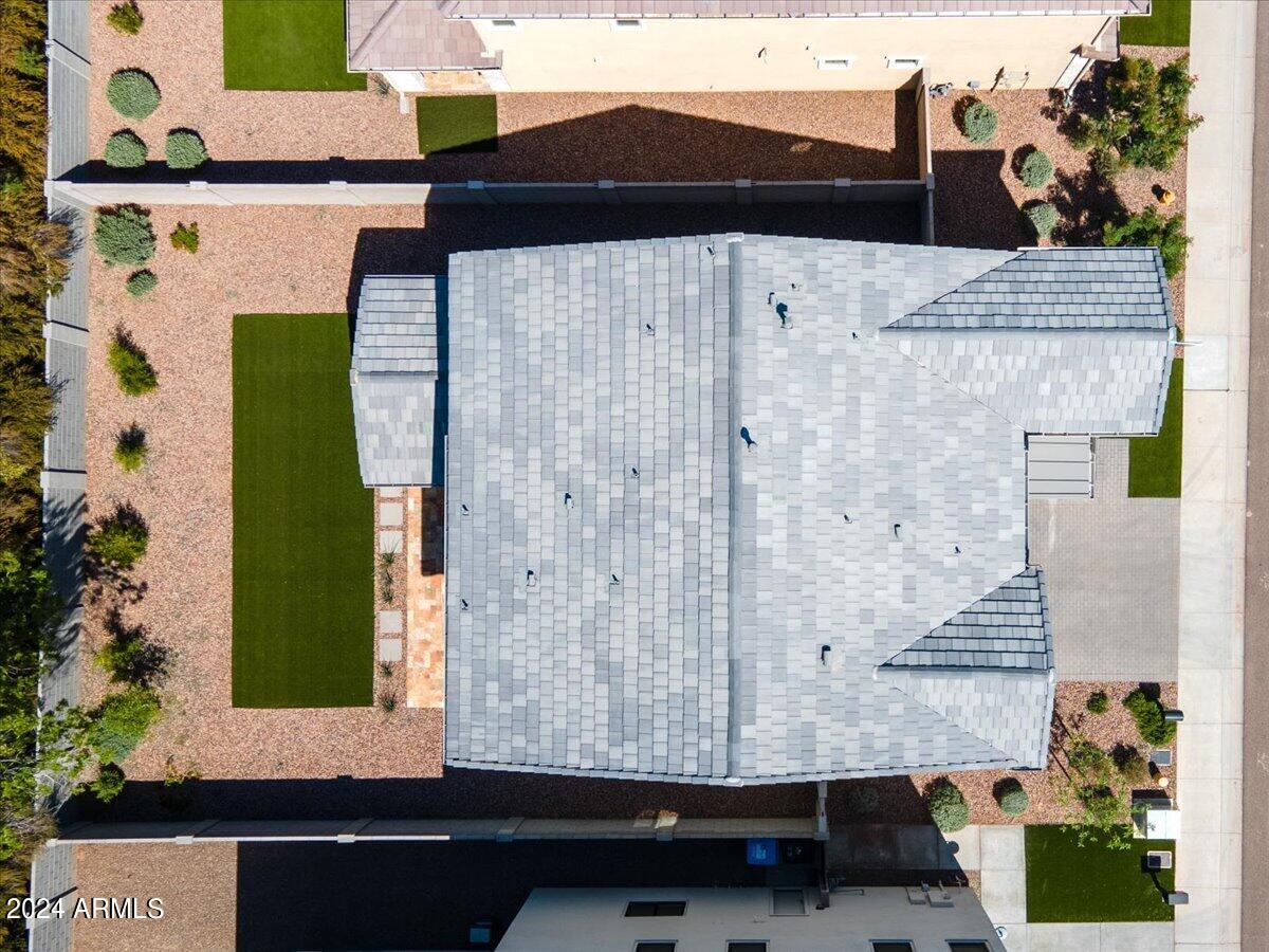 4006 E Campus Drive