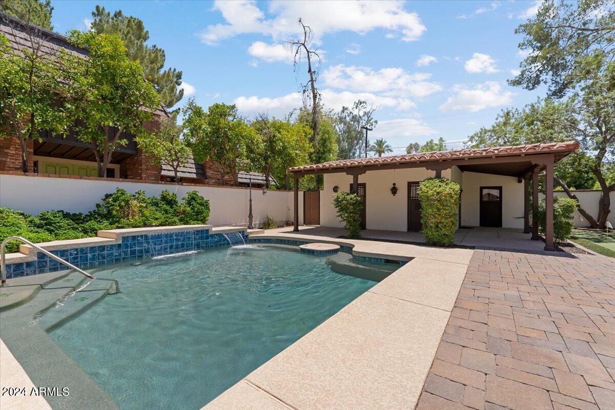 5908 E Orange Blossom Lane