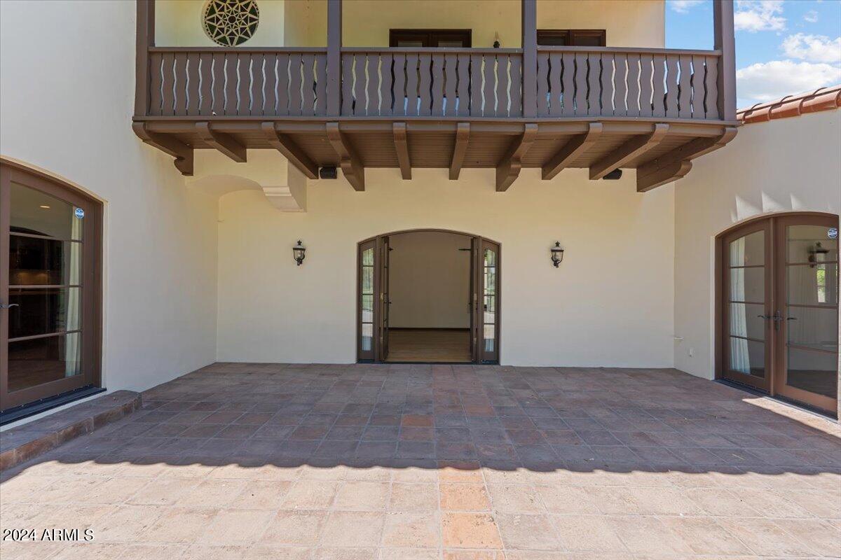 5908 E Orange Blossom Lane