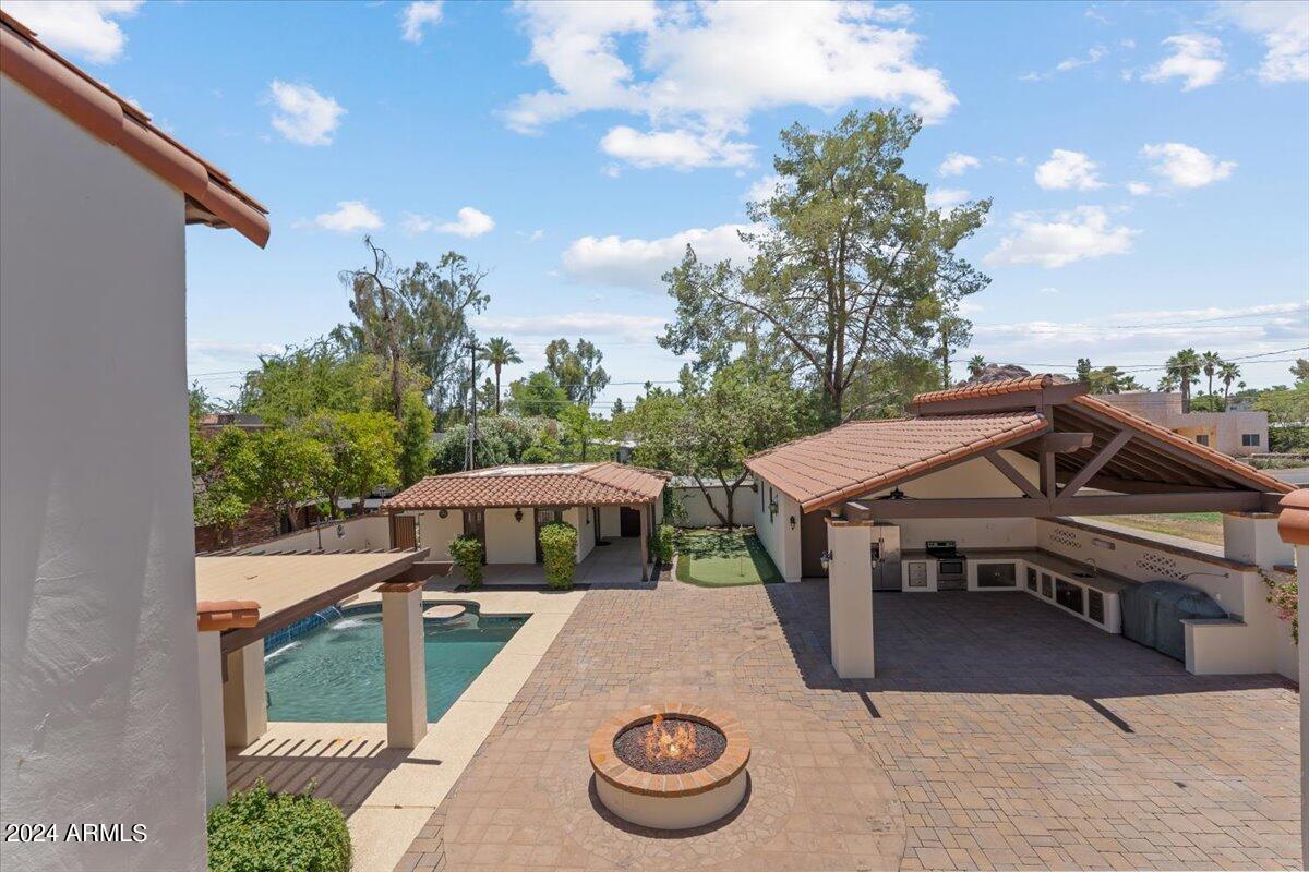5908 E Orange Blossom Lane