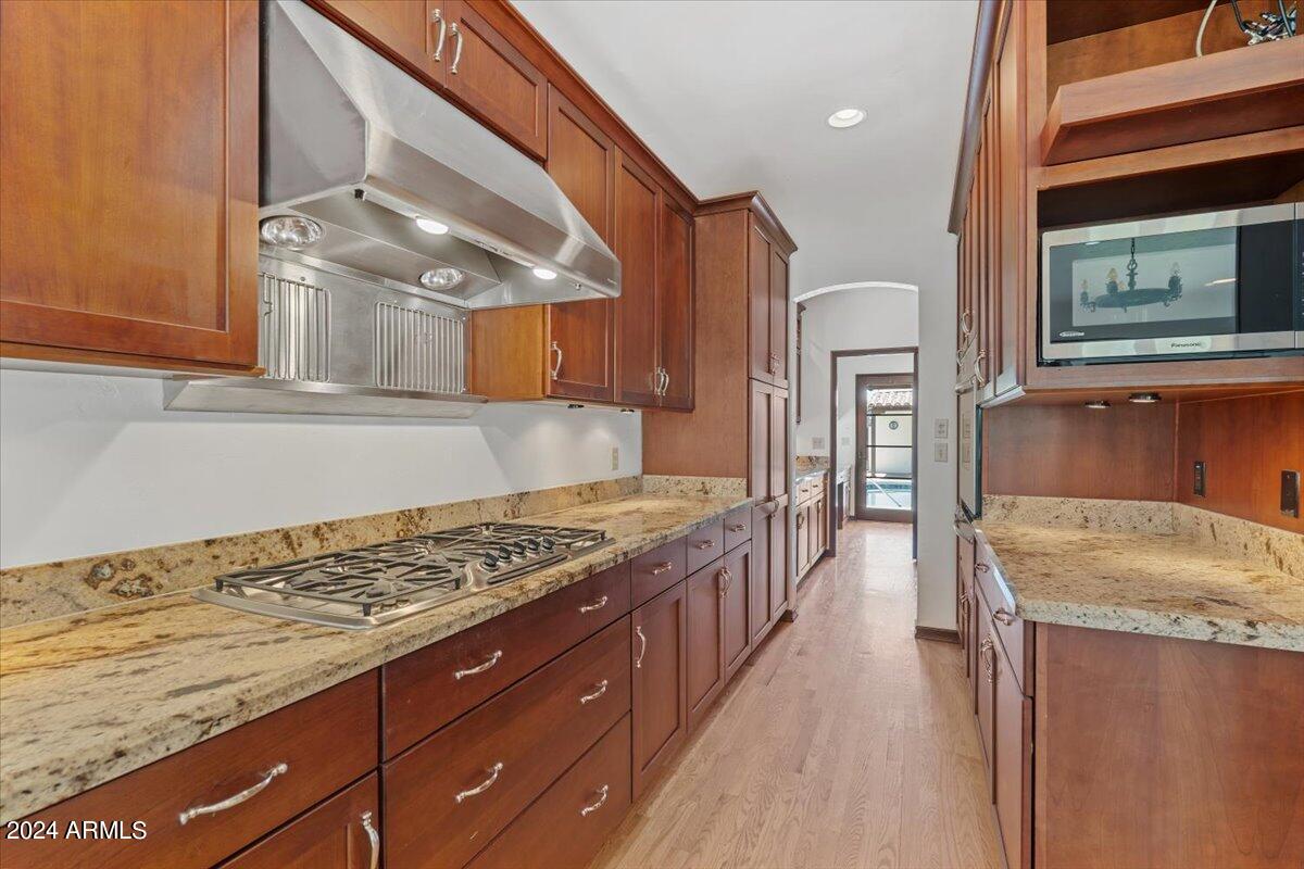 5908 E Orange Blossom Lane