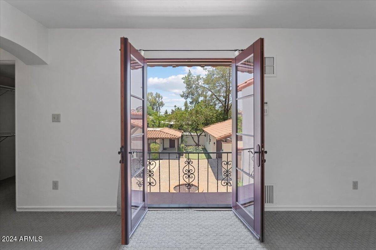 5908 E Orange Blossom Lane