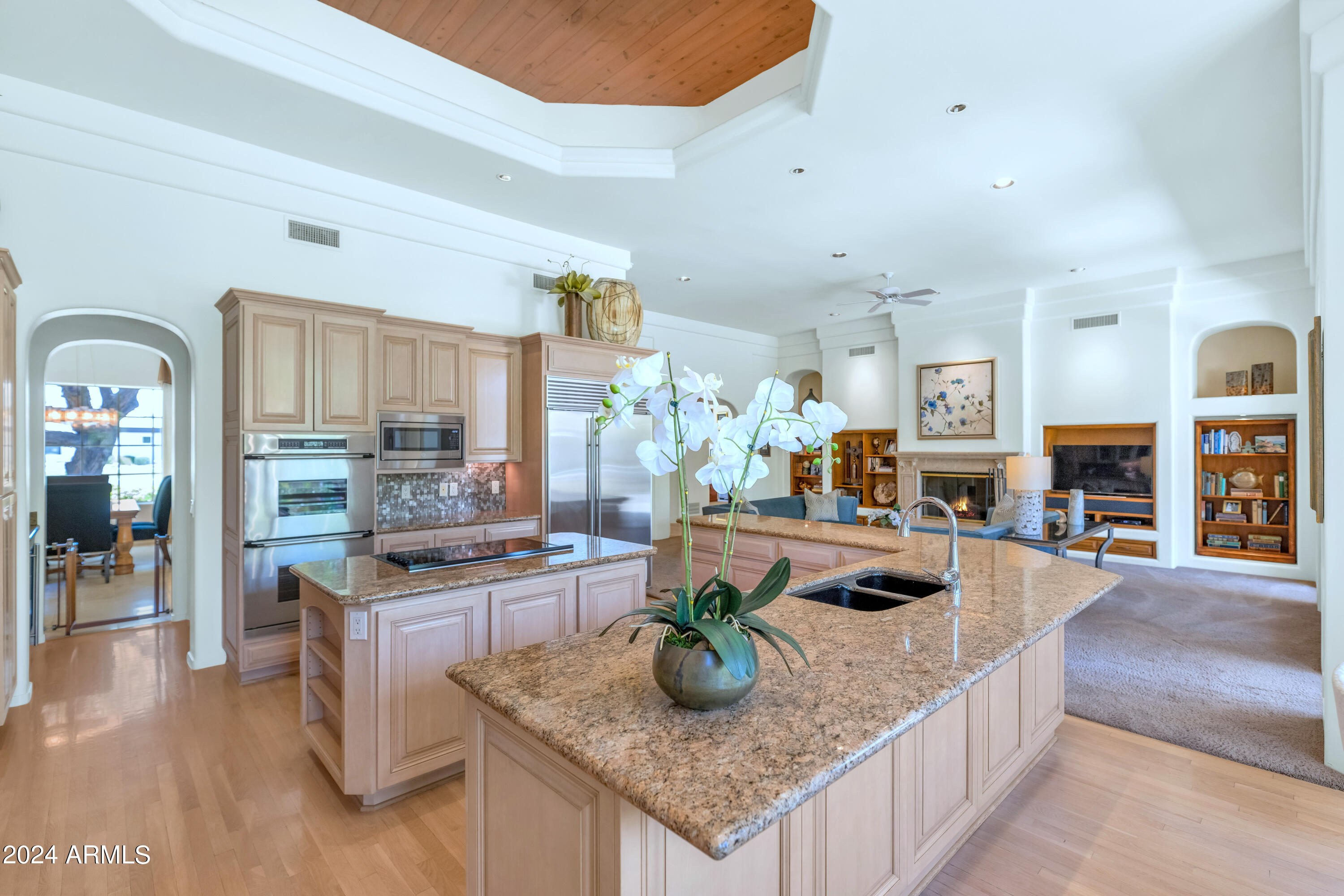 7010 E AVENIDA EL ALBA