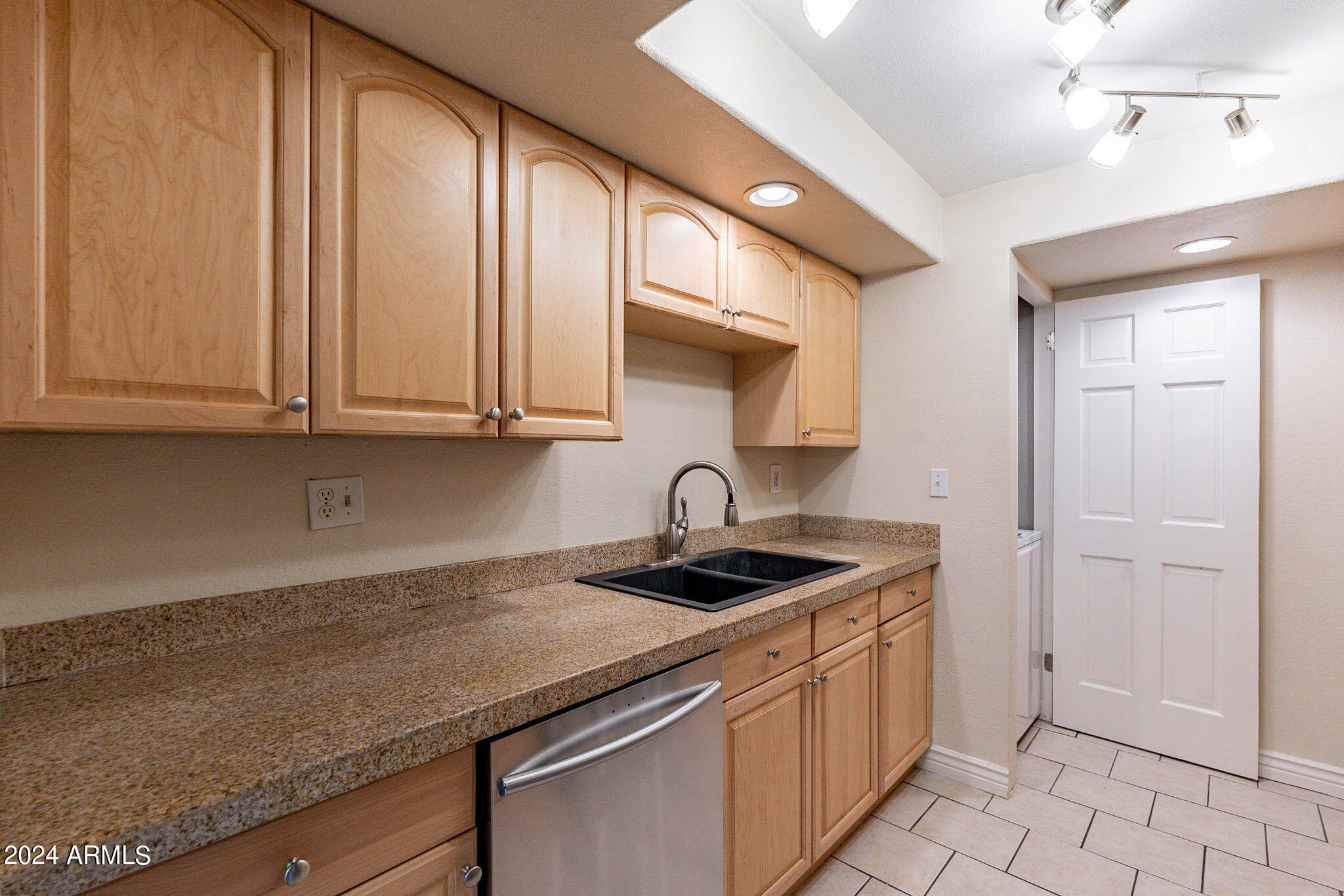 10444 N 69TH Street # 217