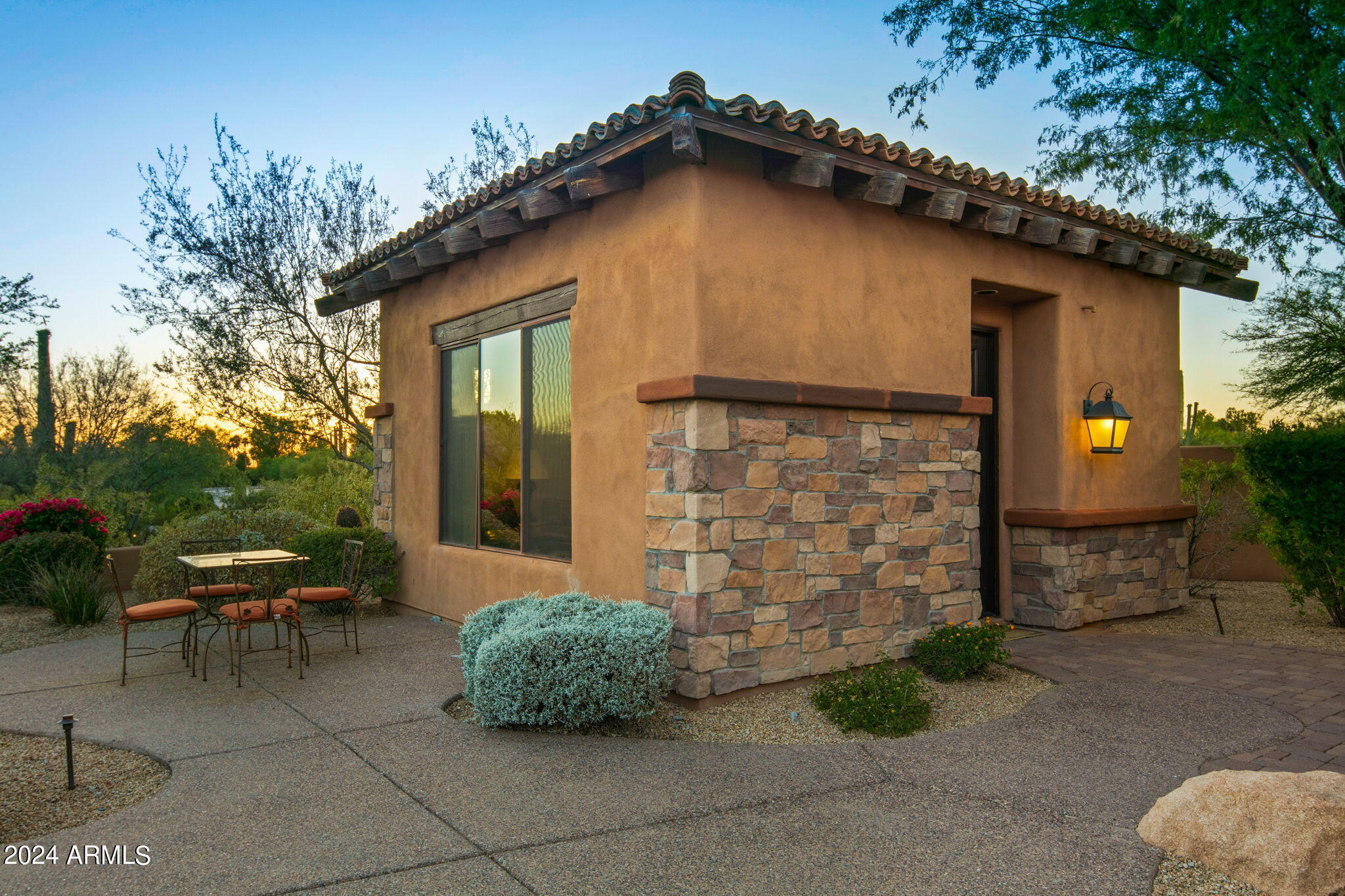 8537 E Los Gatos Drive