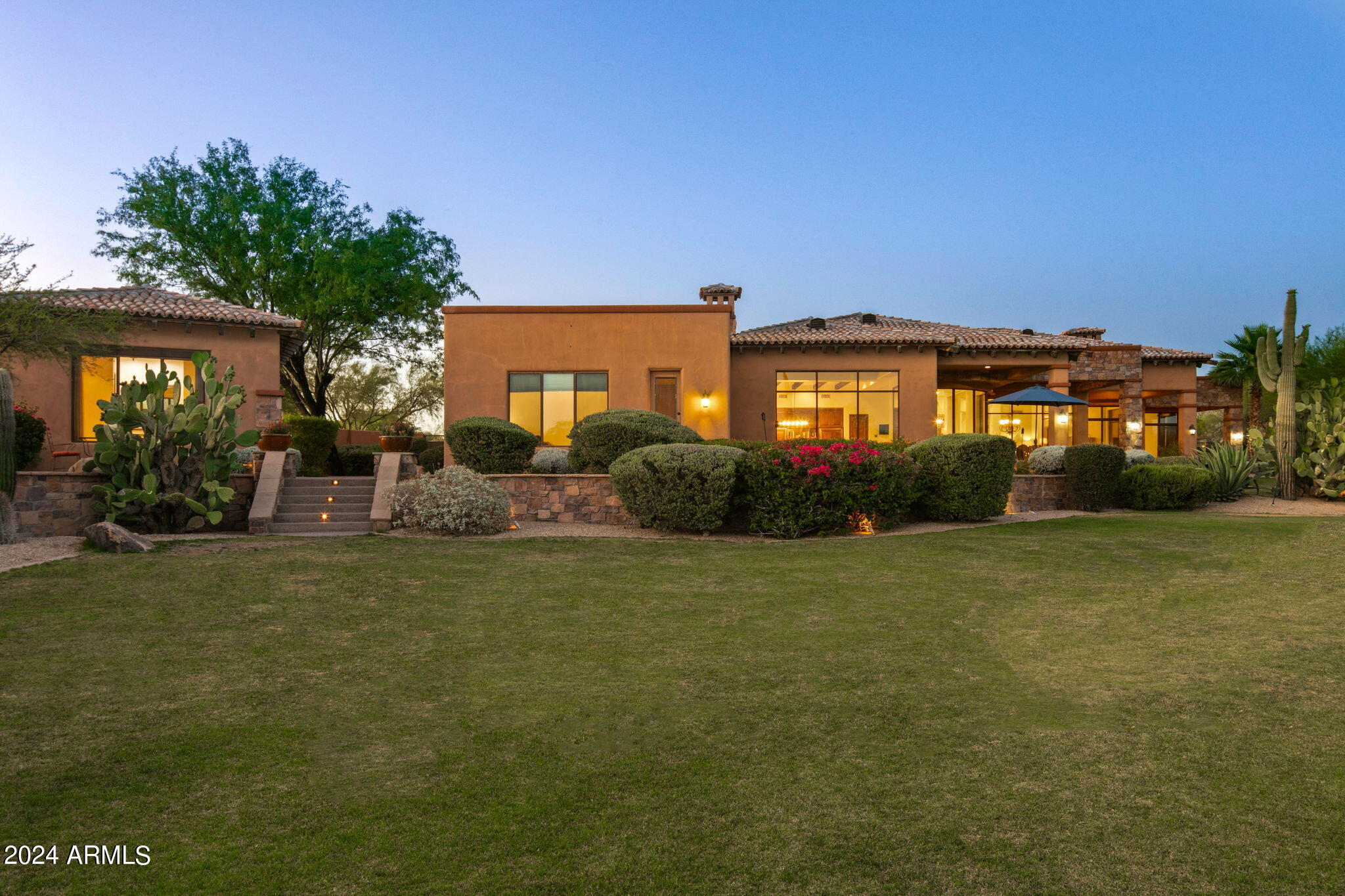 8537 E Los Gatos Drive