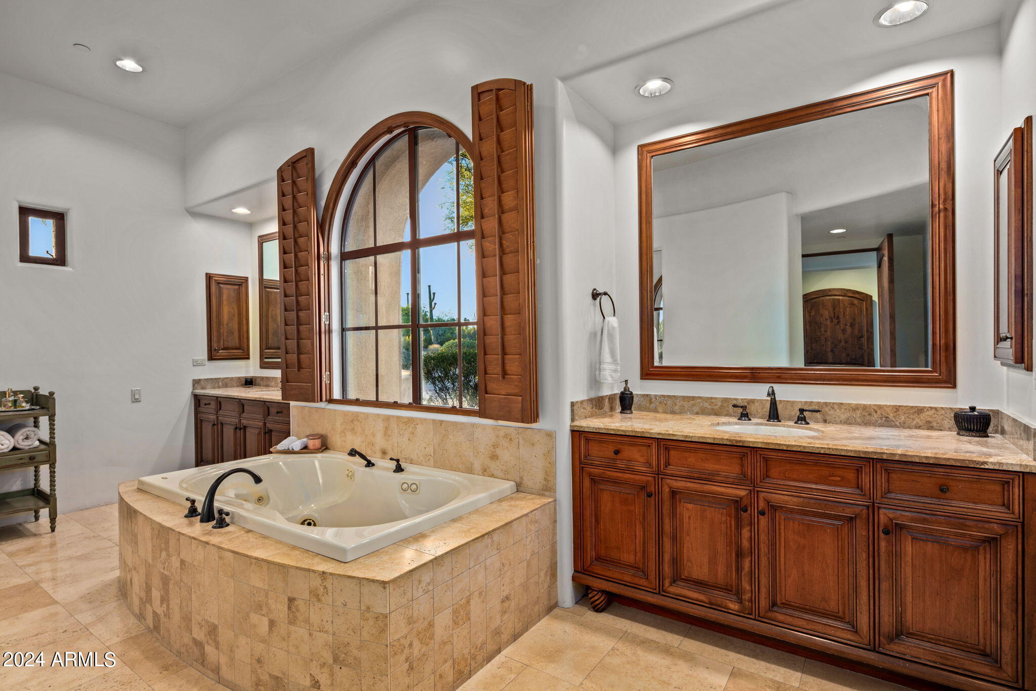 8537 E Los Gatos Drive