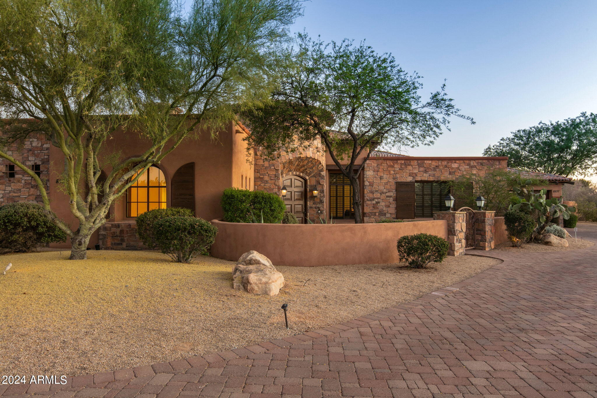8537 E Los Gatos Drive