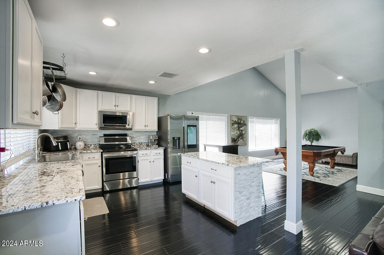 3356 W JUNIPER Avenue