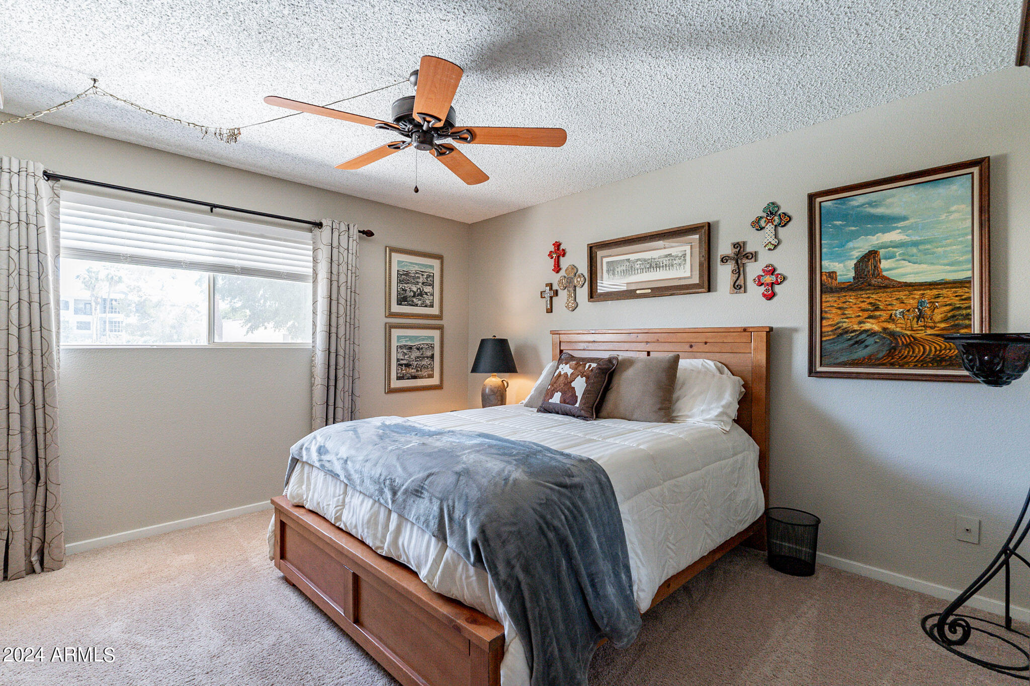 1736 W CITRUS Way