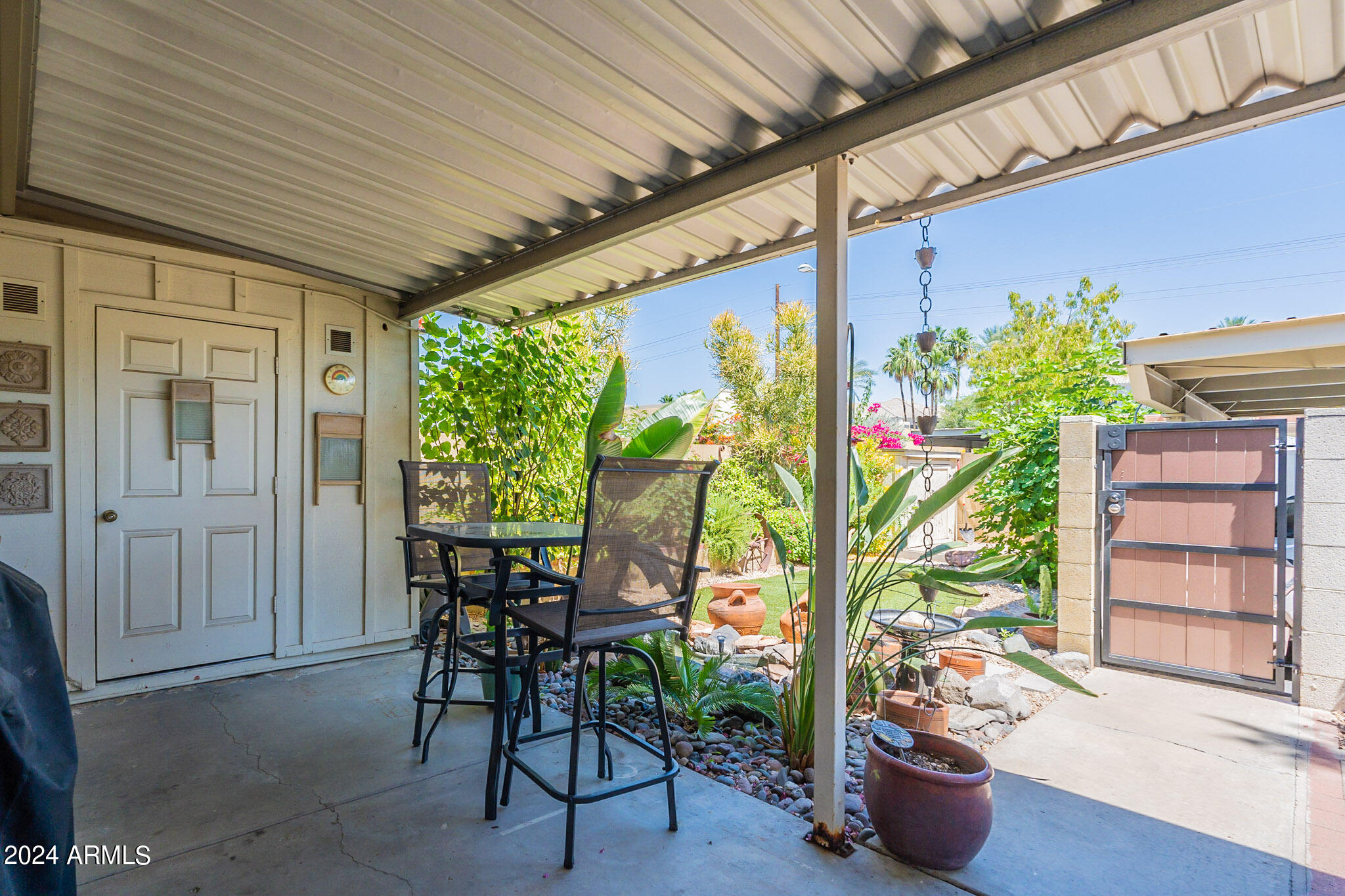 1736 W CITRUS Way