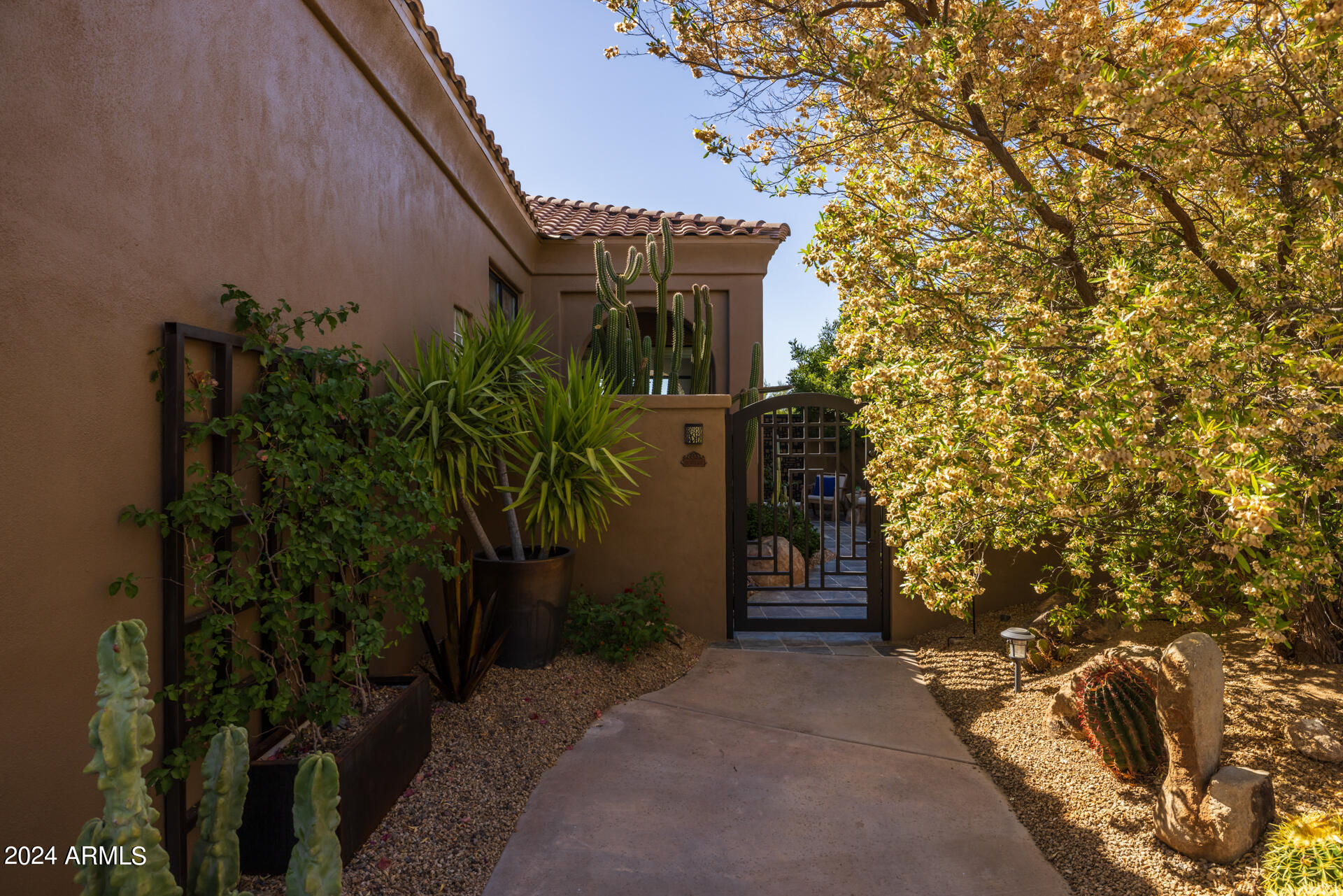 9418 E CAVALRY Drive