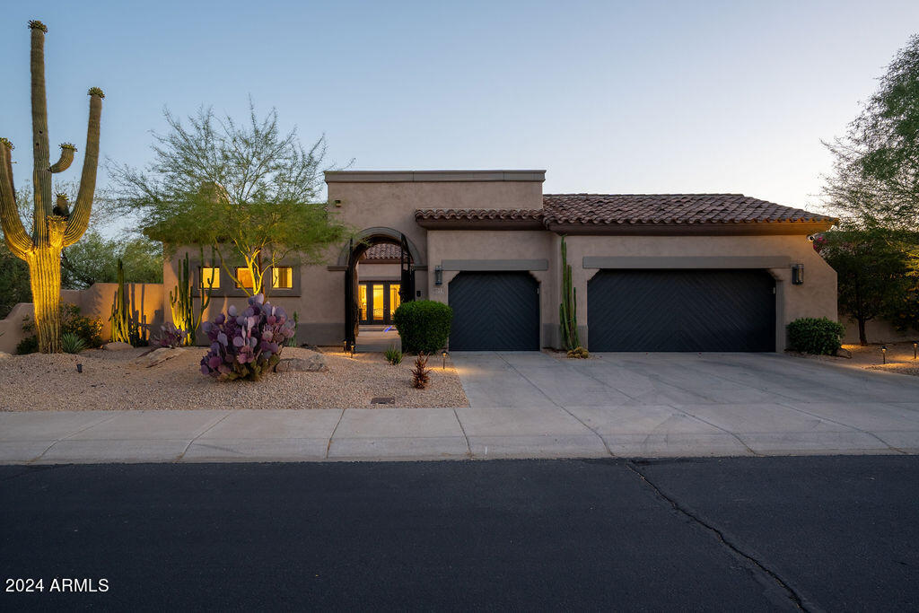 8013 E WINGSPAN Way