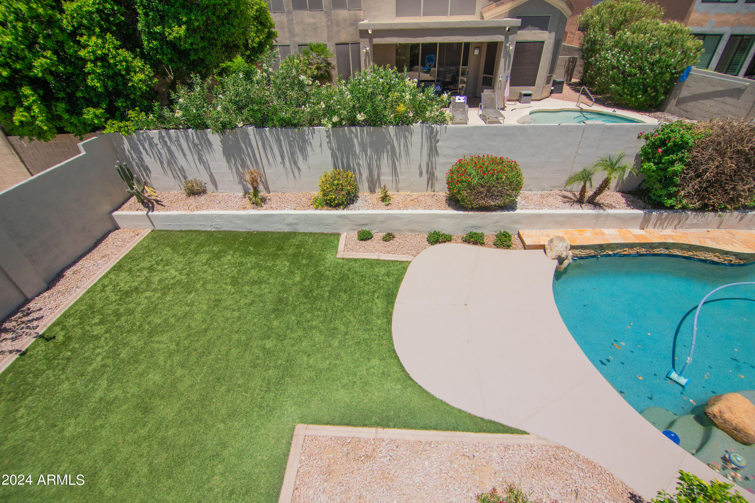 9648 E Davenport Drive