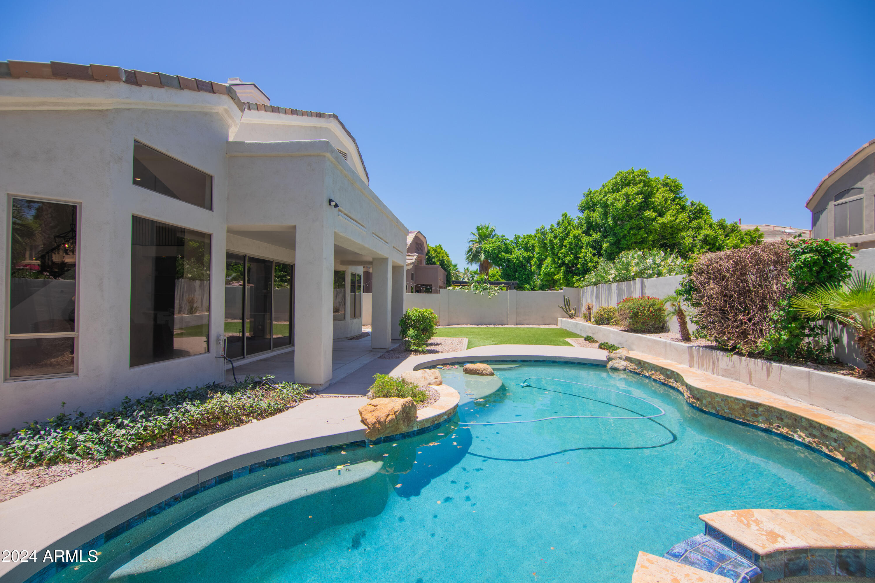 9648 E Davenport Drive