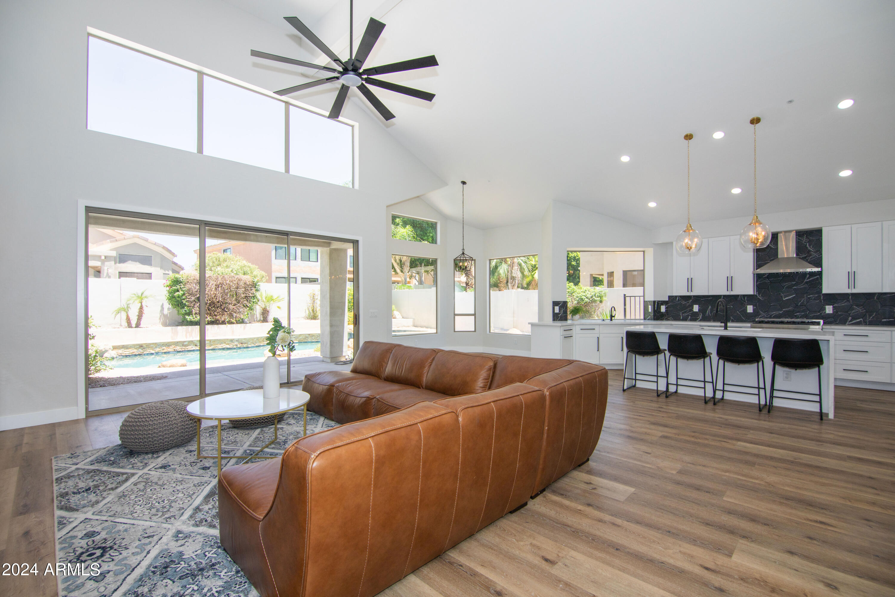 9648 E Davenport Drive