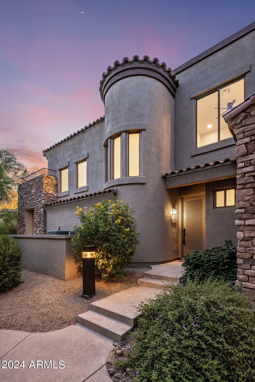19550 N GRAYHAWK Drive 1047