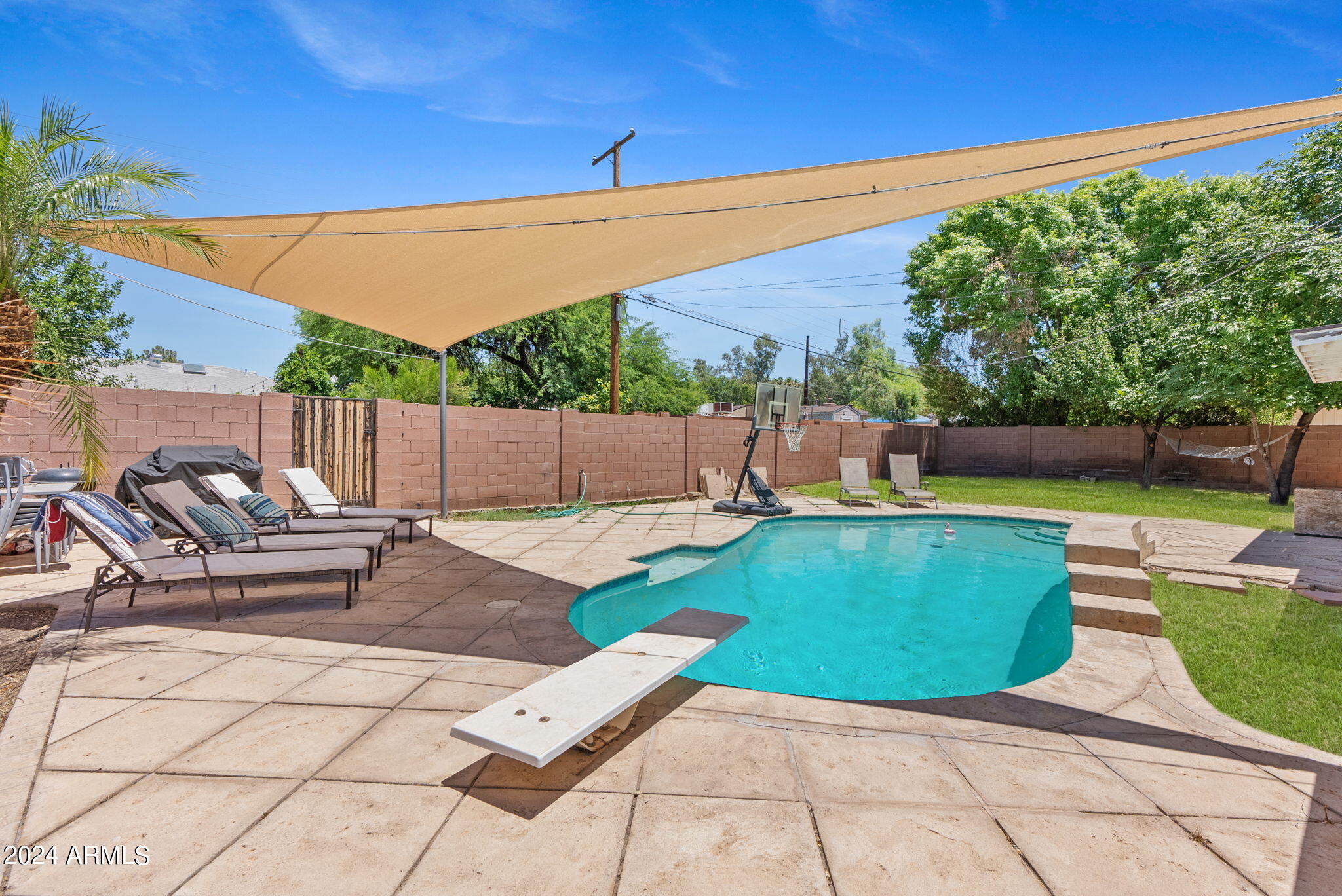 1928 E PALO VERDE Drive