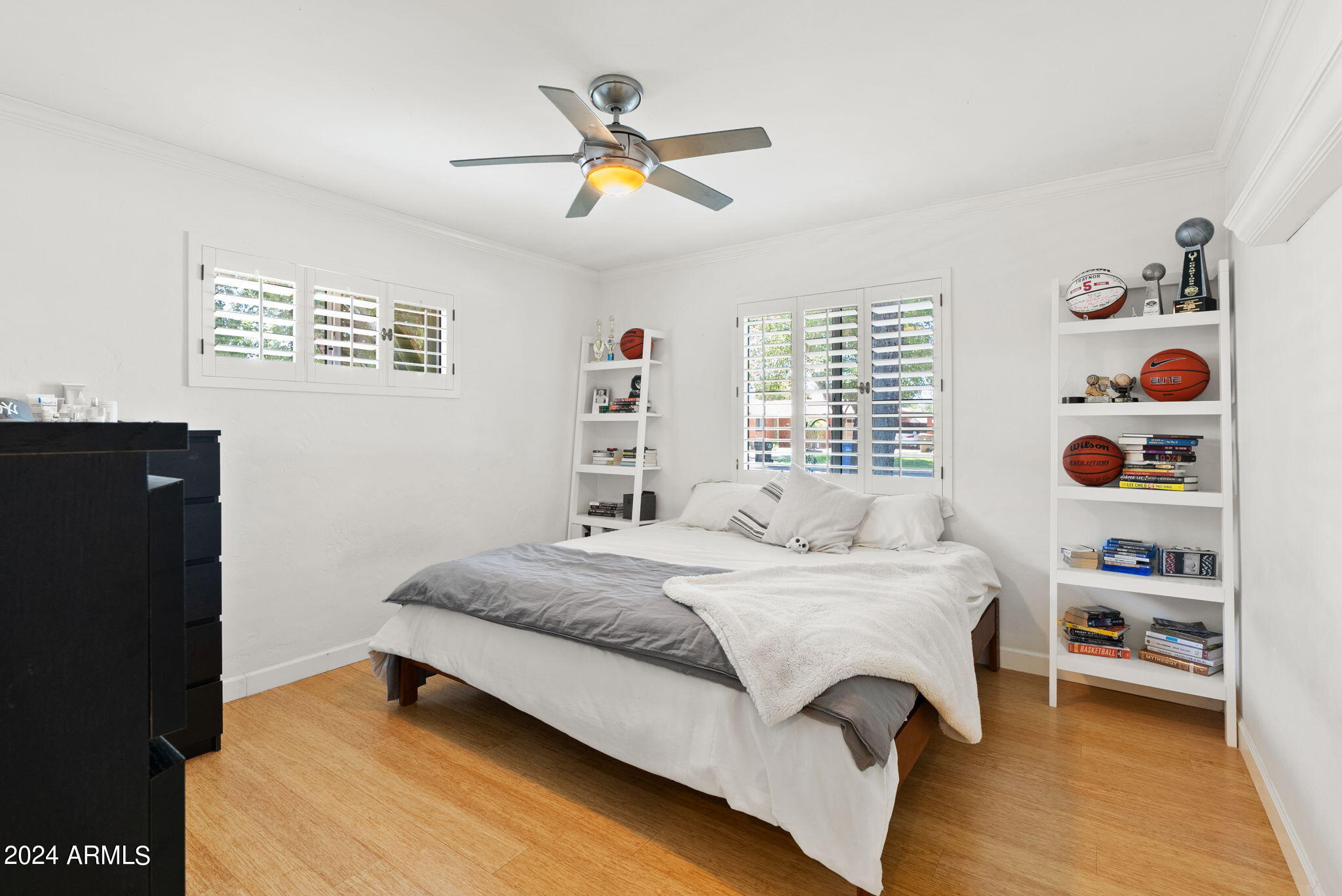 1928 E PALO VERDE Drive