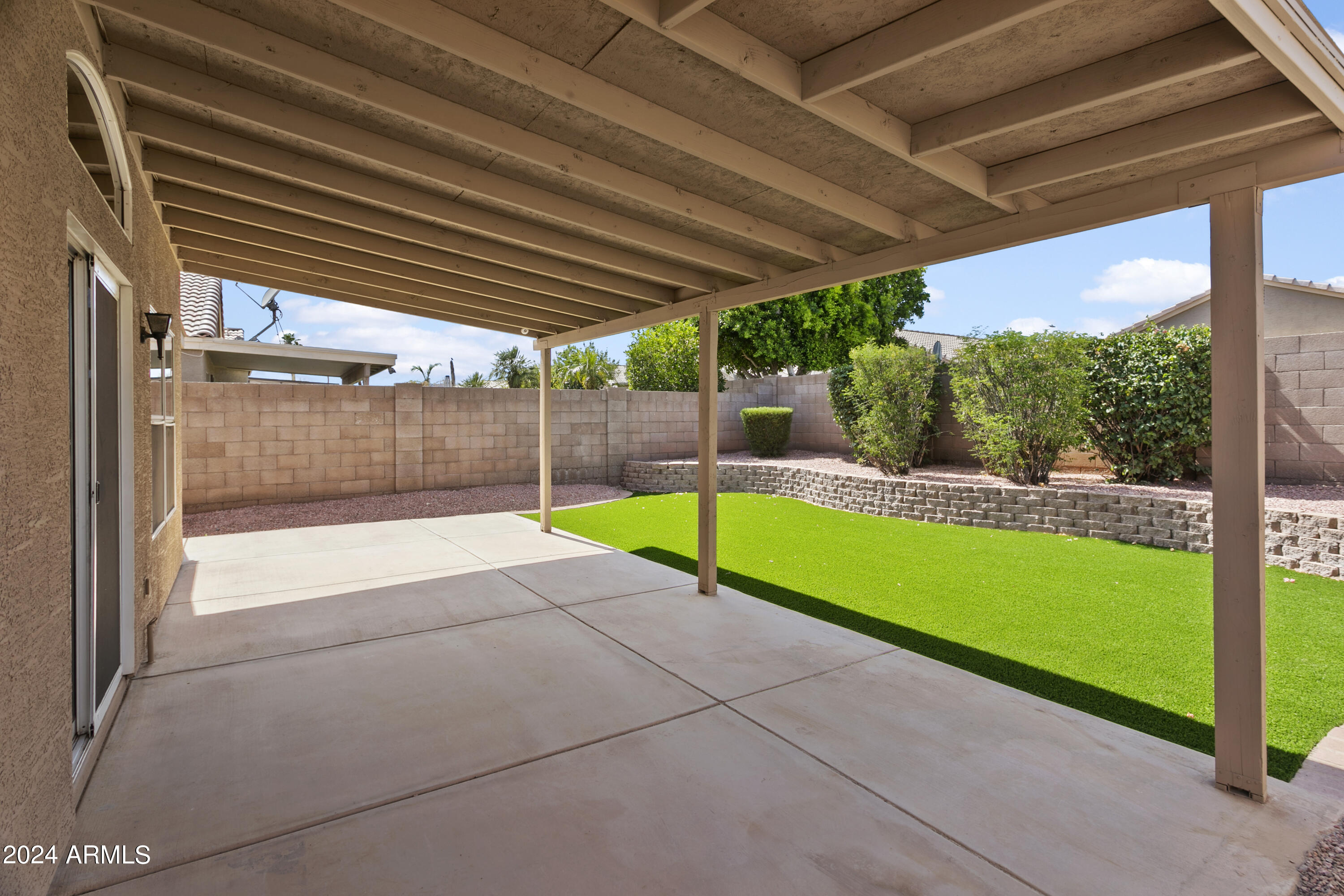 4748 E DESERT WIND Drive