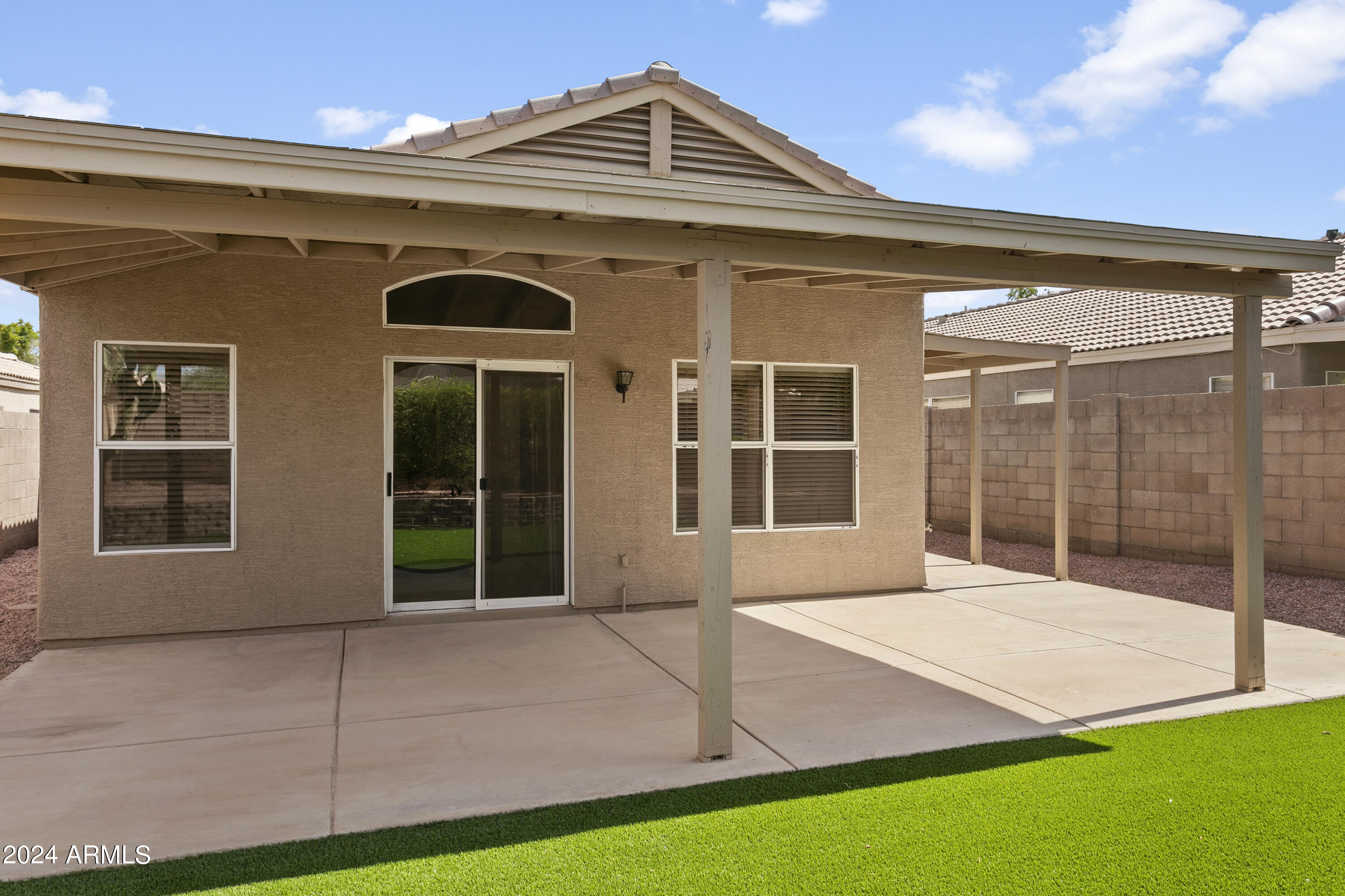 4748 E DESERT WIND Drive