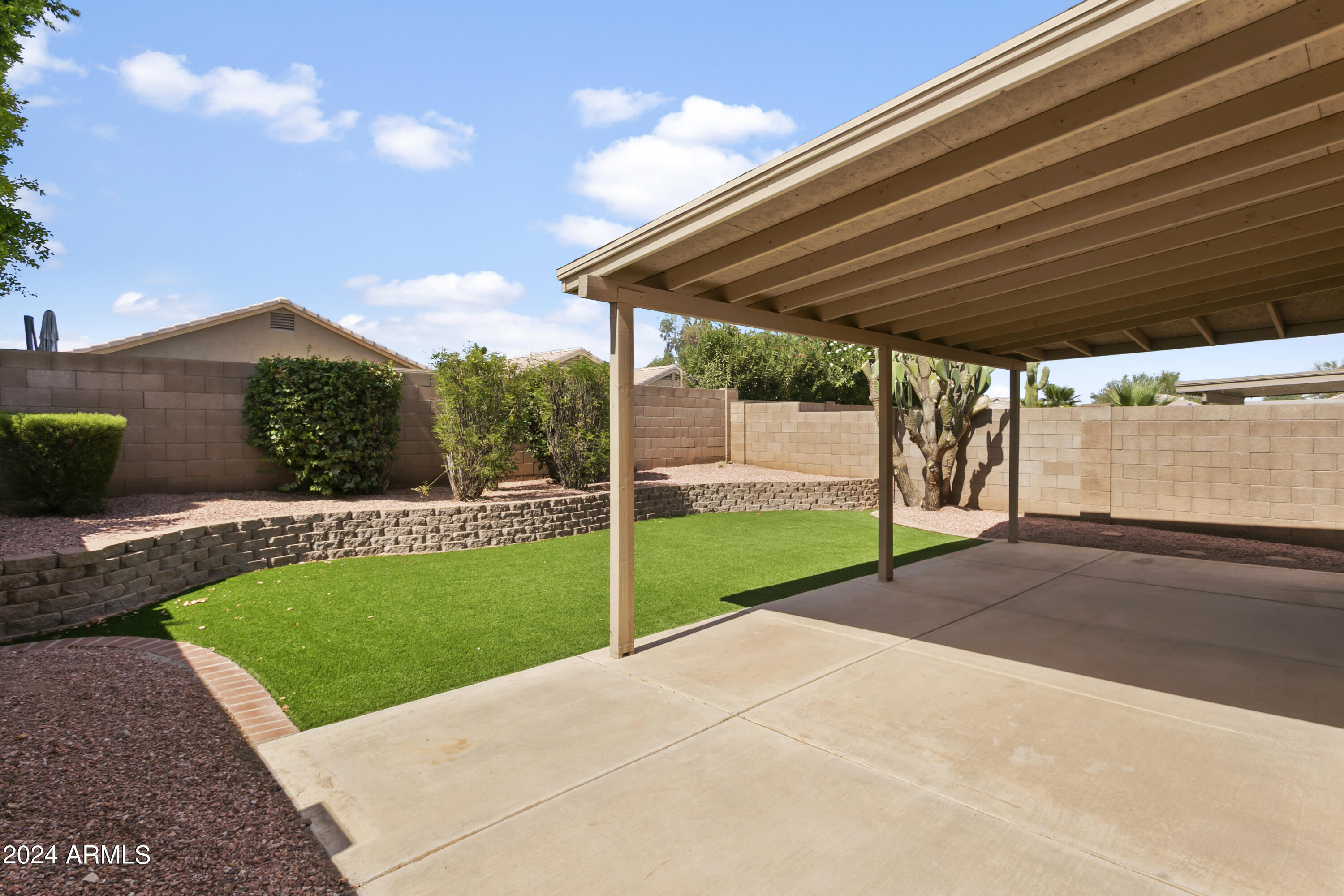4748 E DESERT WIND Drive
