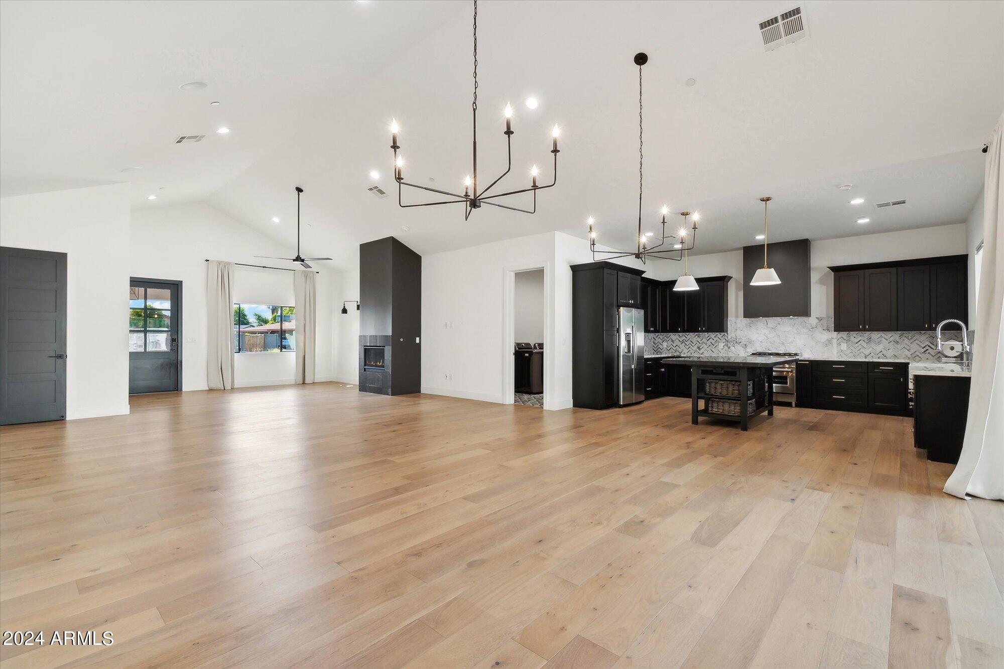 1420 N 78TH Street