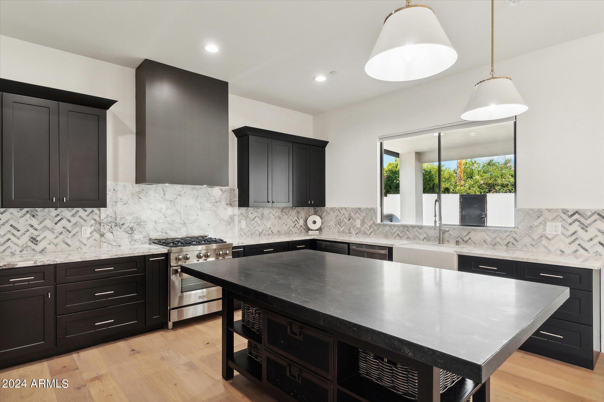 1420 N 78TH Street