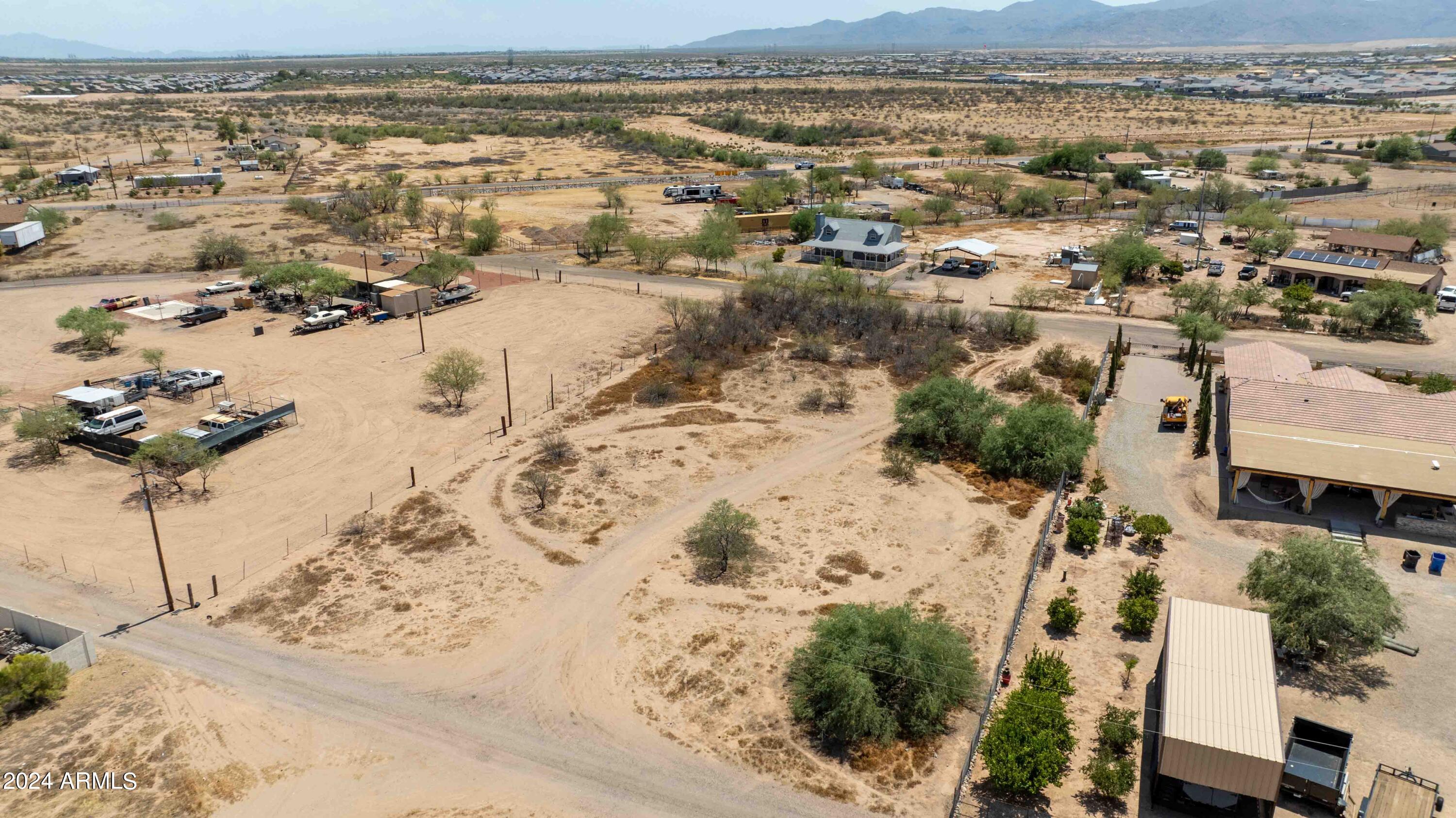 24 N BECON FIELD Road # 52