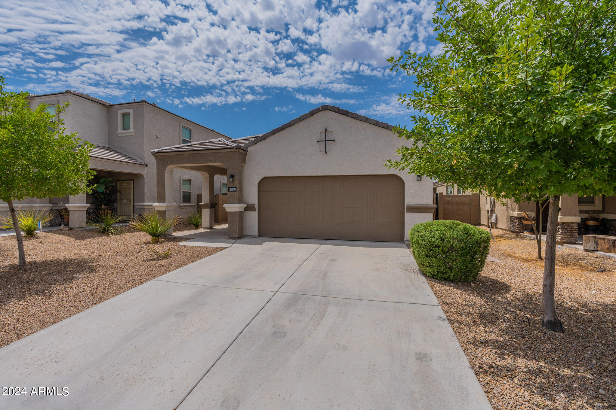 30897 W PICADILLY Road