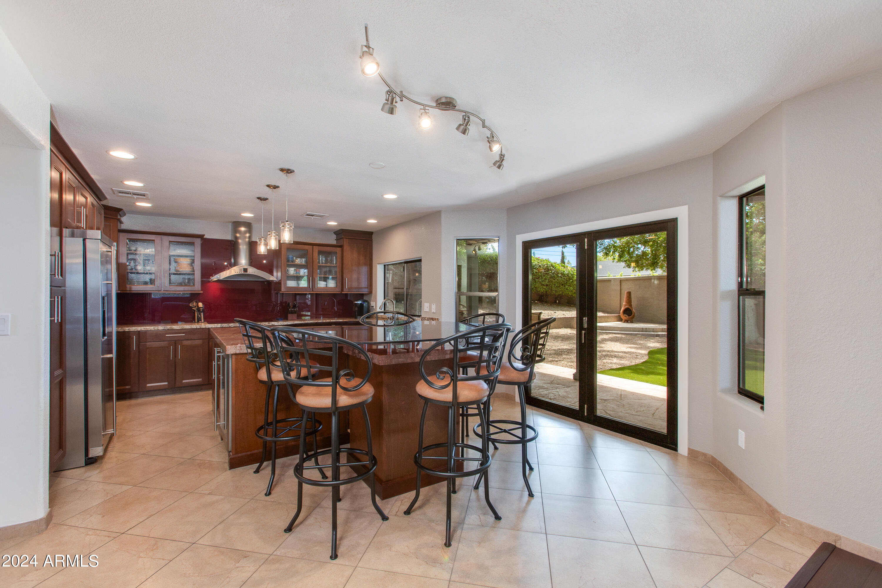 1067 E SEMINOLE Drive