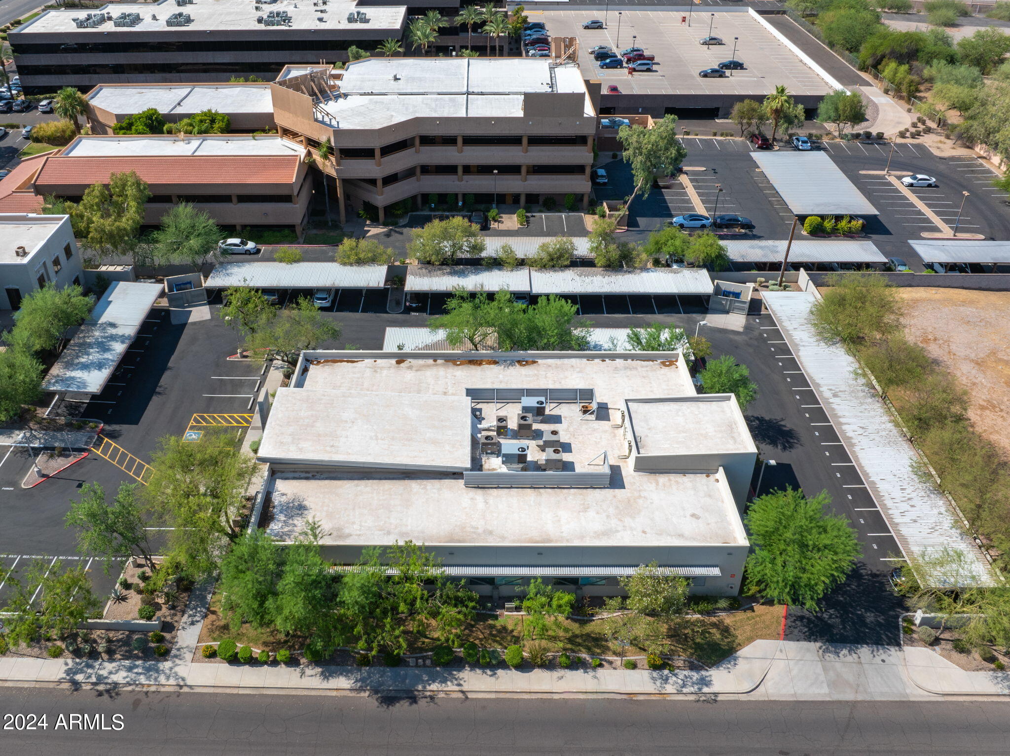 1555 E ORANGEWOOD Avenue