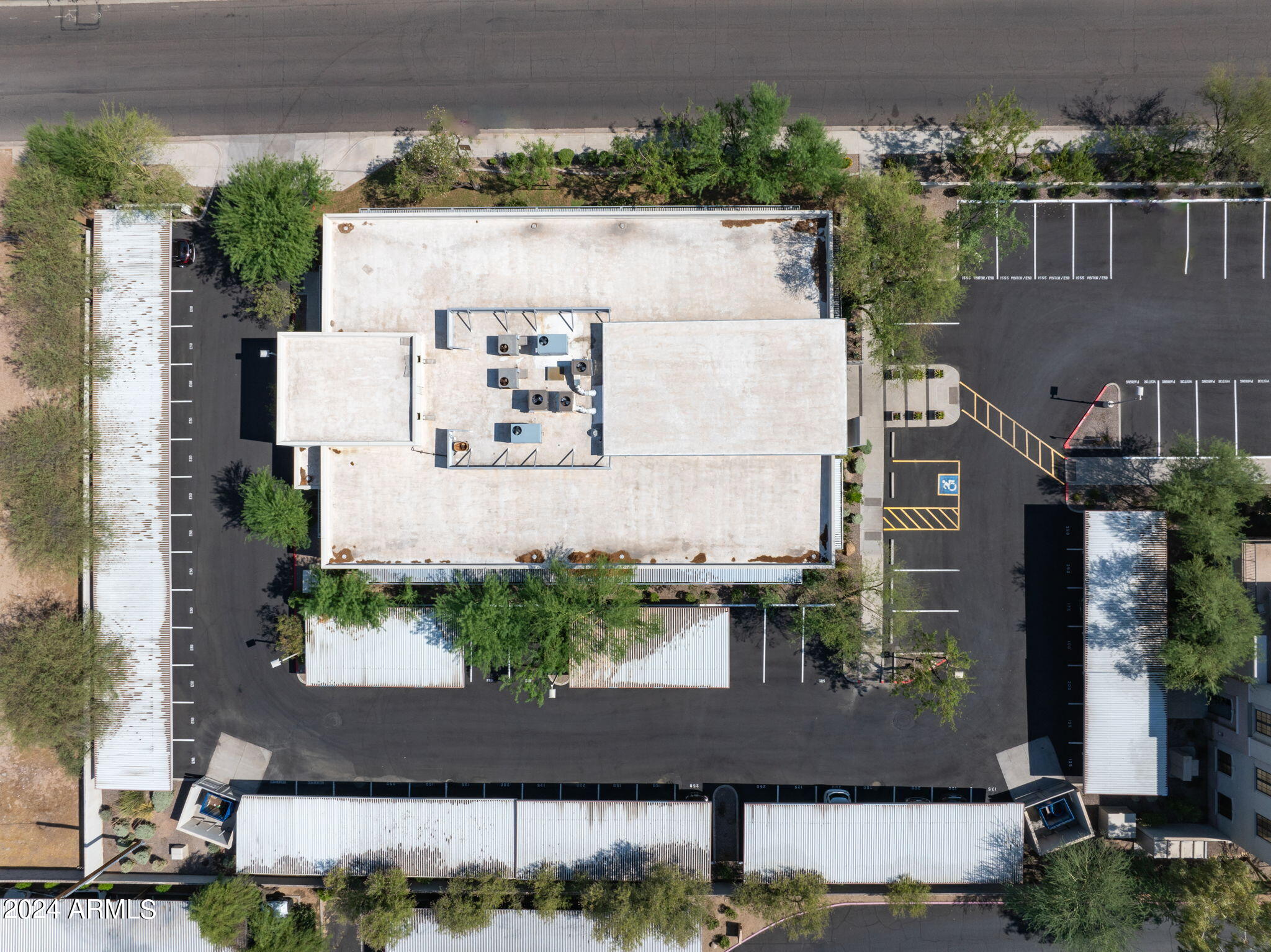 1555 E ORANGEWOOD Avenue