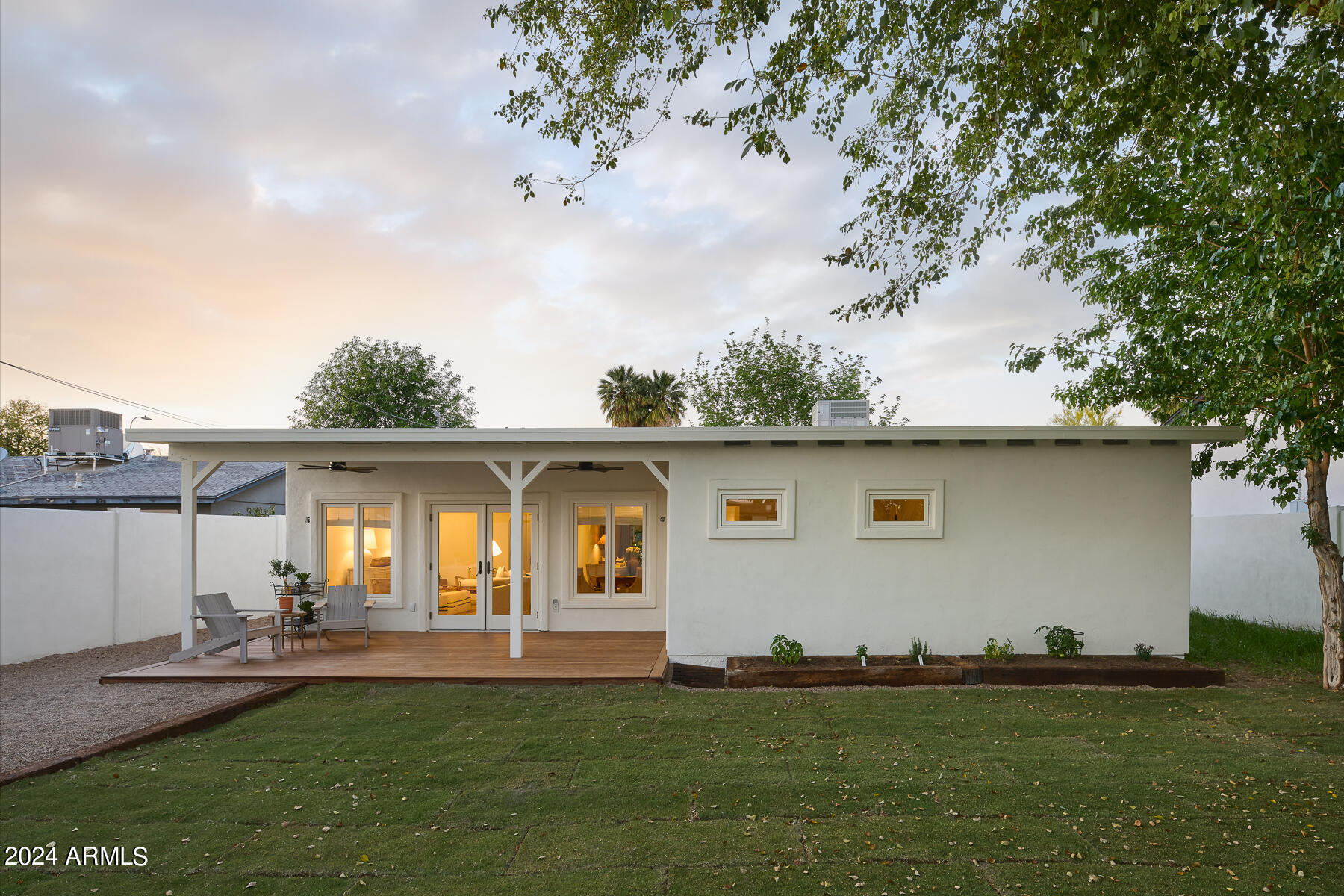 3917 E MONTEROSA Street