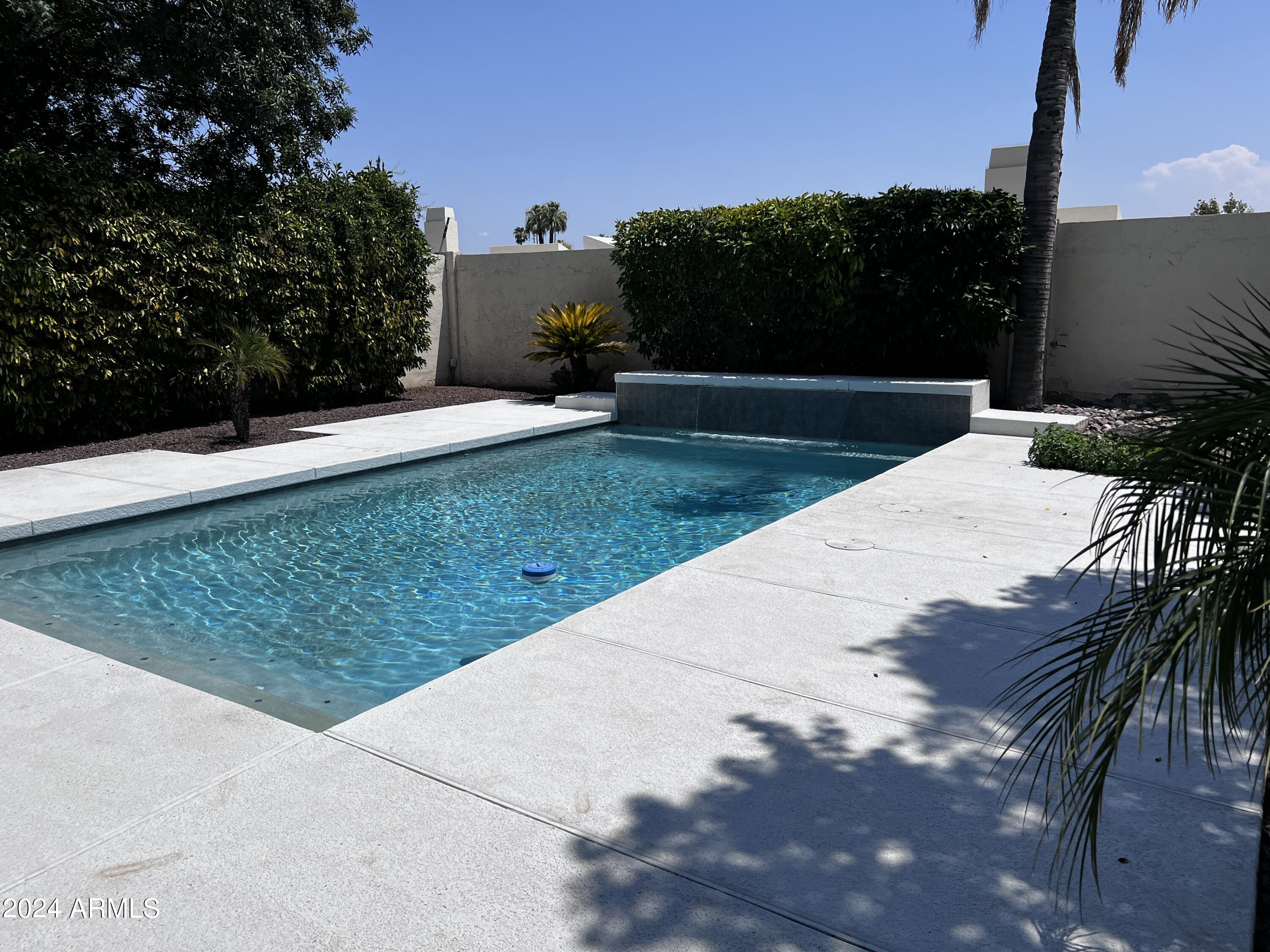 1201 E ESCONDIDO Drive