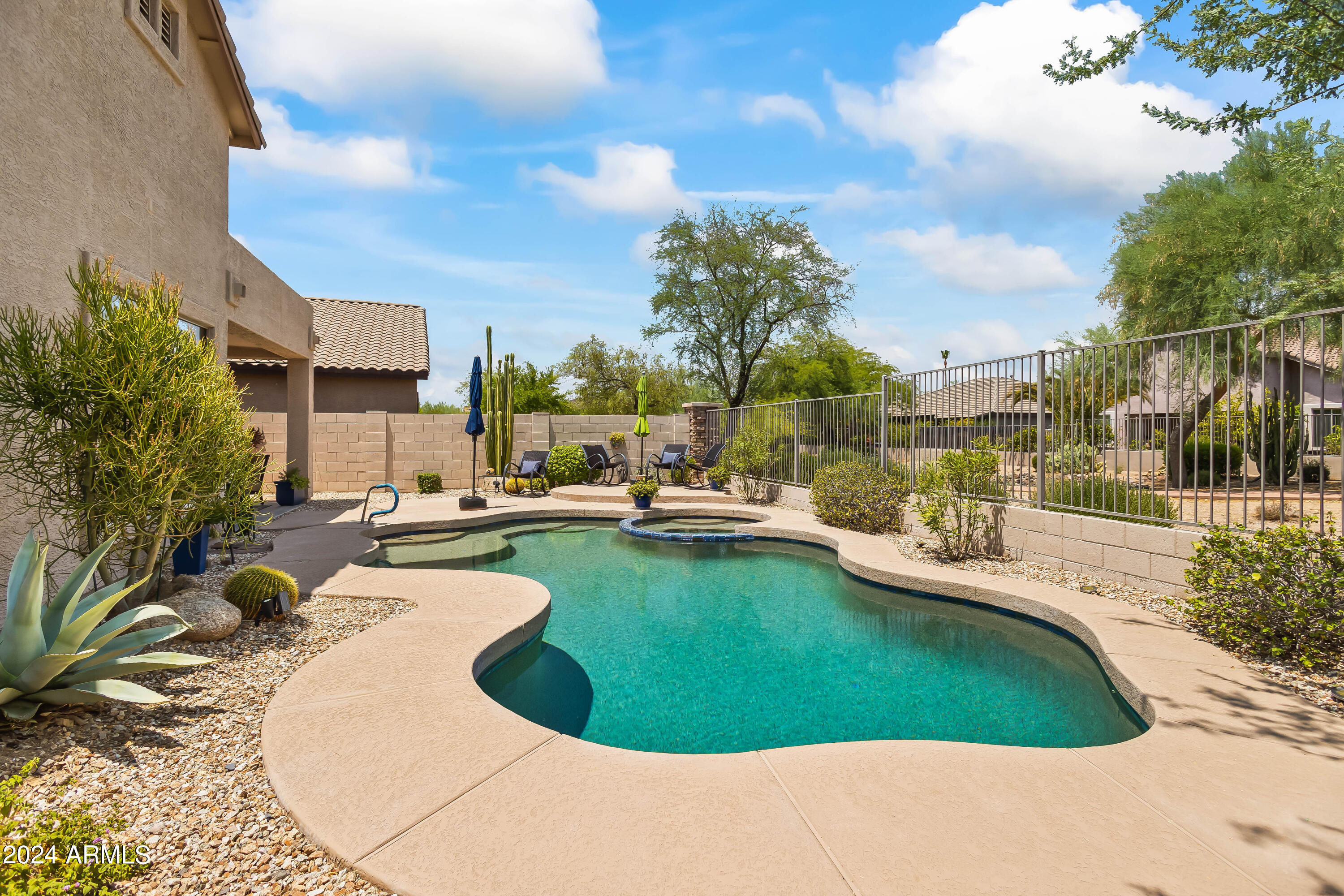 3110 W EAGLE CLAW Drive