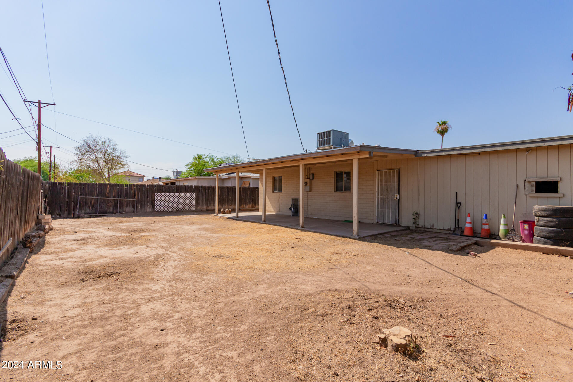 2823 W KEIM Drive