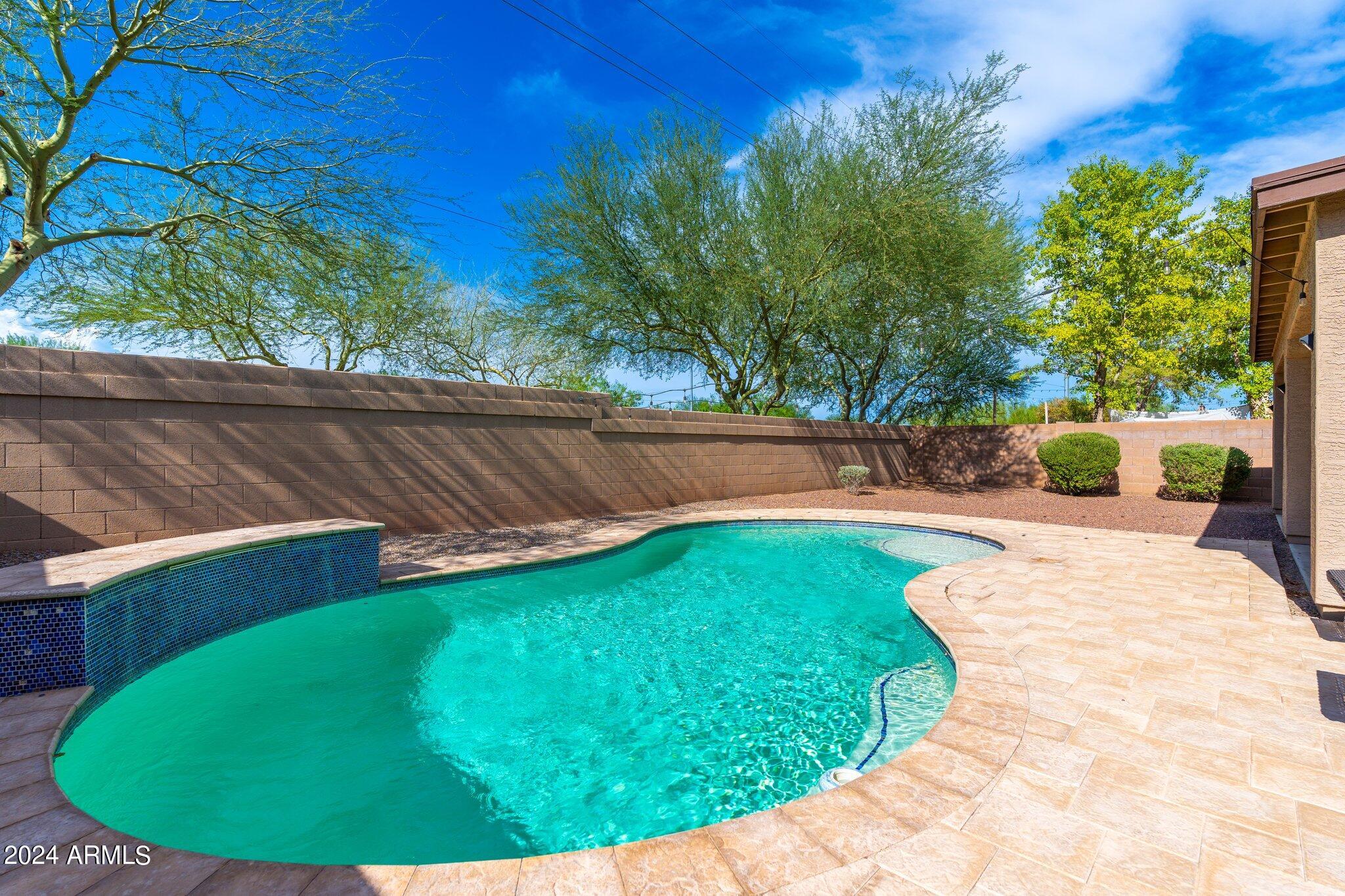 14580 W SHAW BUTTE Drive
